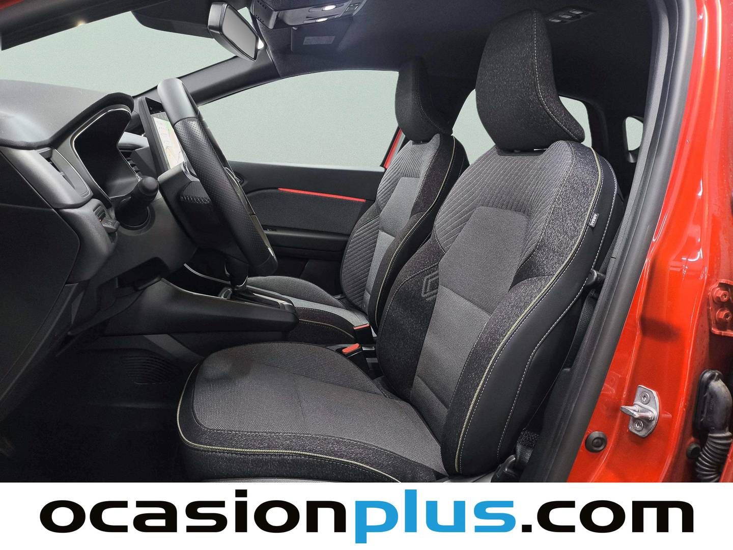 Foto asientos delanteros Renault Captur Renault Captur Techno E-Tech Híbrido (145 CV)
