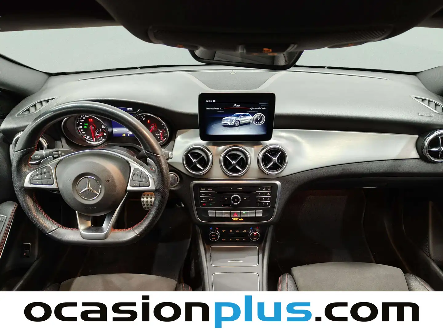 Foto Mercedes GLA Mercedes-Benz GLA GLA 200 d (136 CV) pack AMG