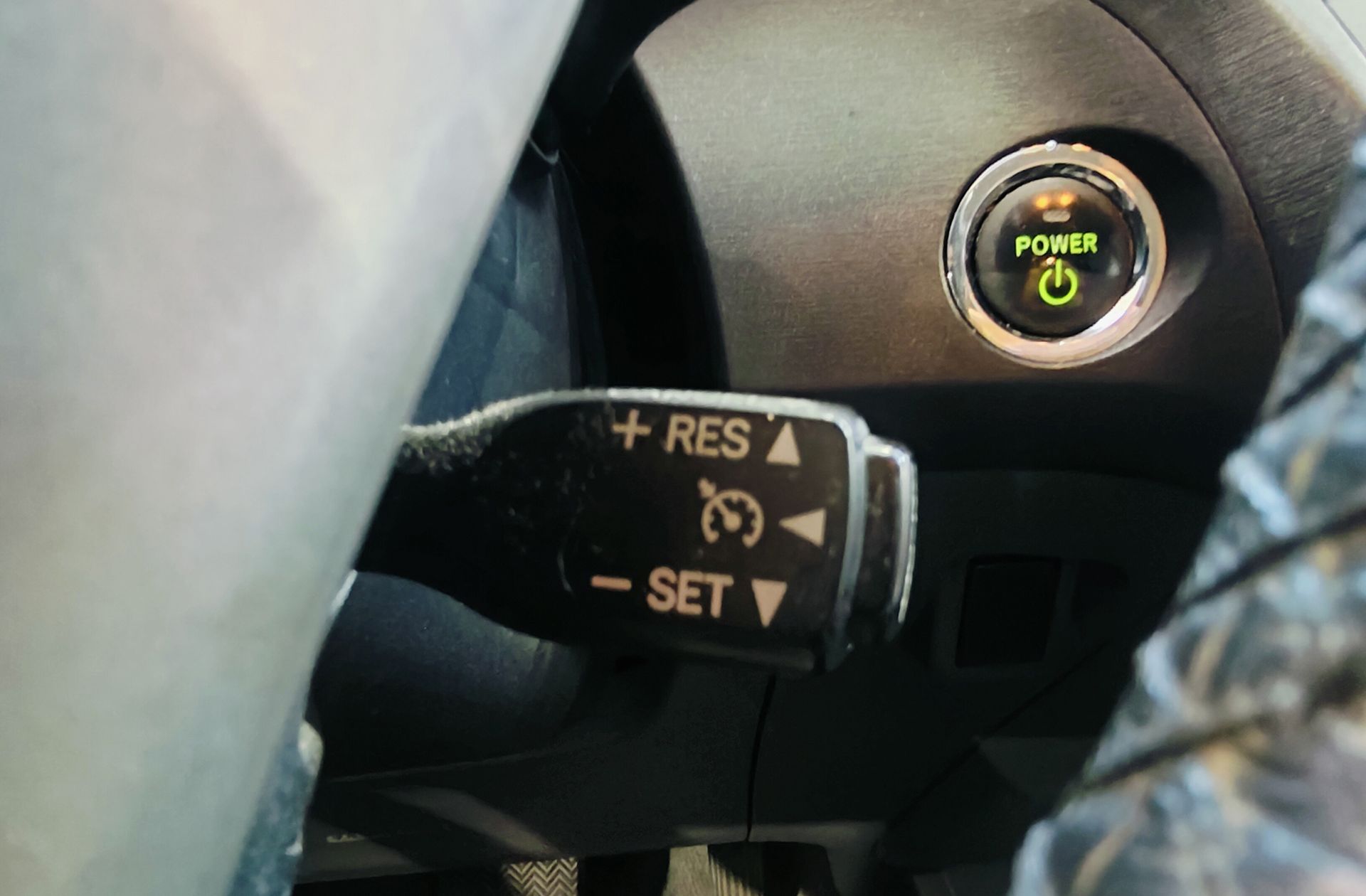 Toyota Prius 1.8 HSD Eco - foto 26