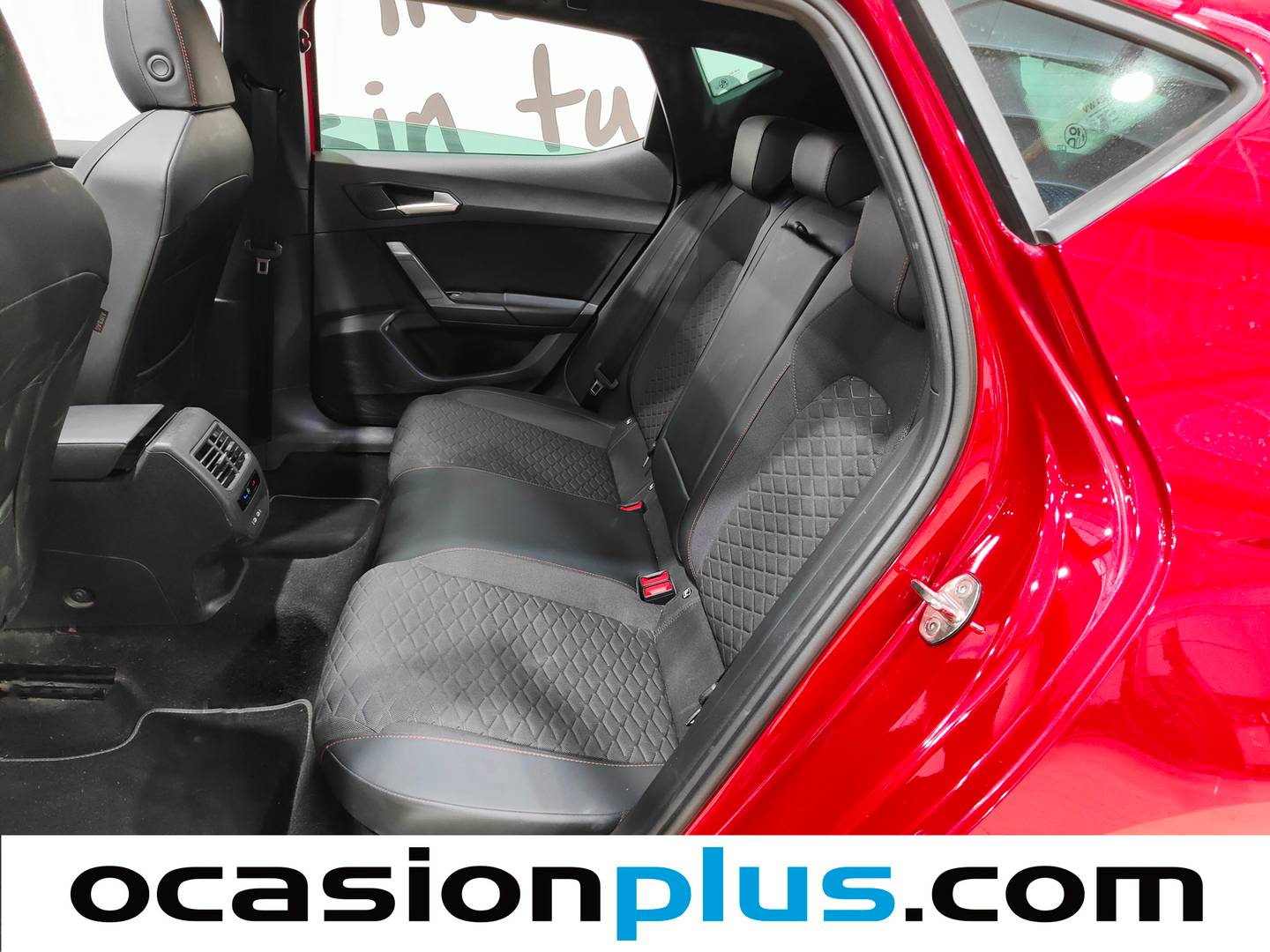 Foto asientos traseros Seat León Seat León 1.0 eTSI S&S FR XL DSG (110 CV)