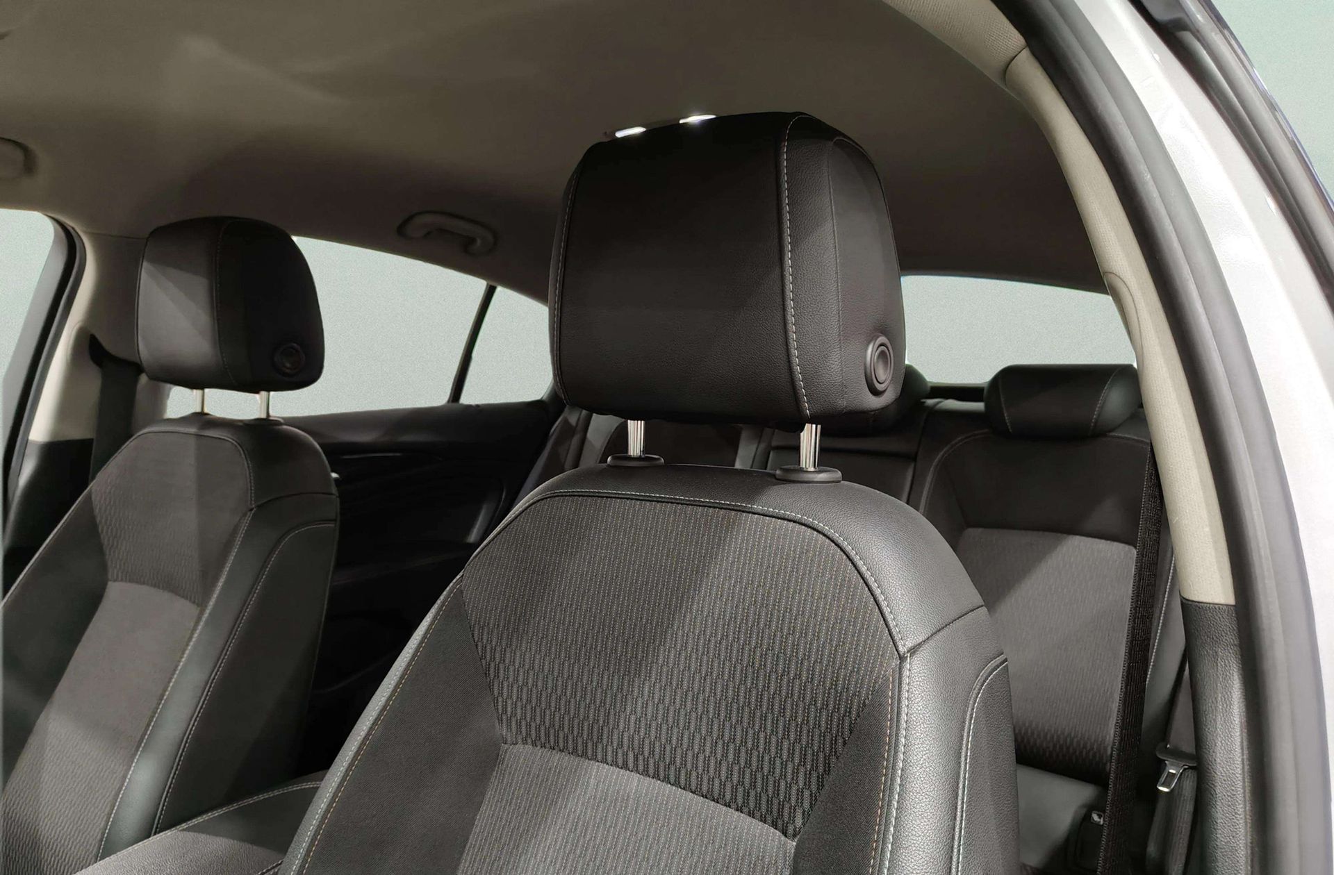 Opel Insignia GS 1.6 CDTi D Excellence - foto 7