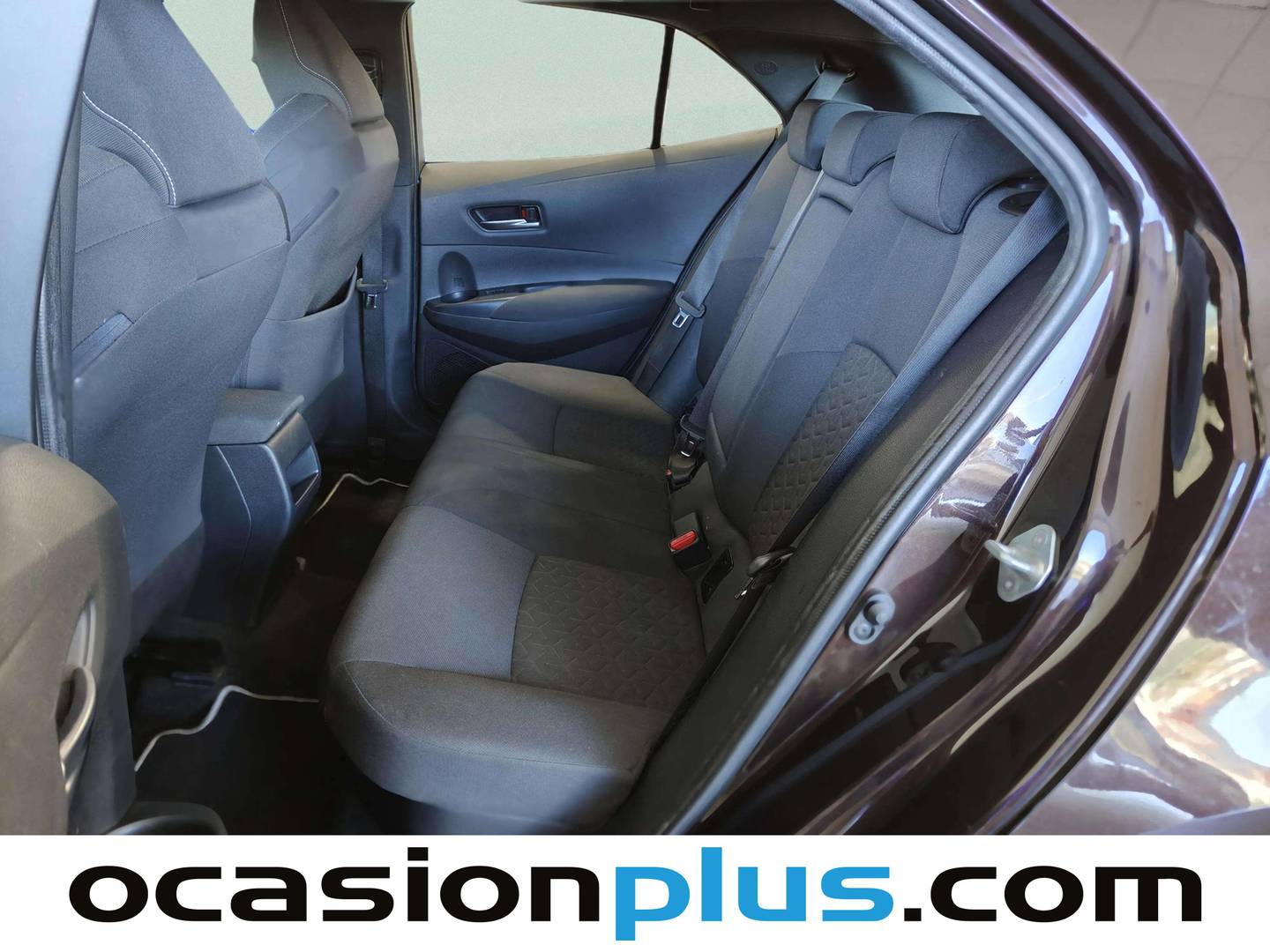Foto asientos traseros Toyota Corolla Toyota Corolla 1.8 125 Híbrido Active Tech E-CVT (122 CV)