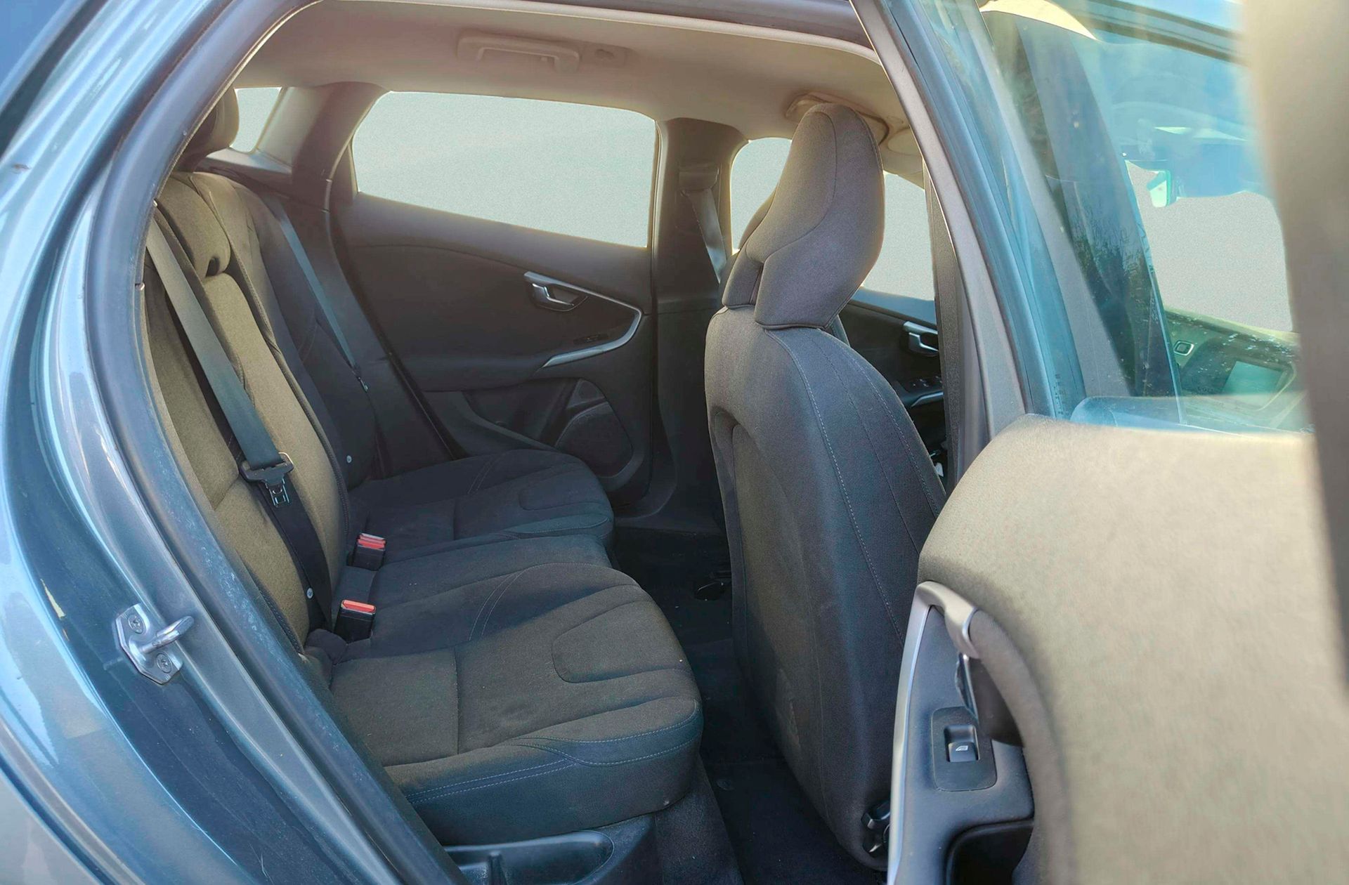 Volvo V40 D2 Kinetic - foto 13