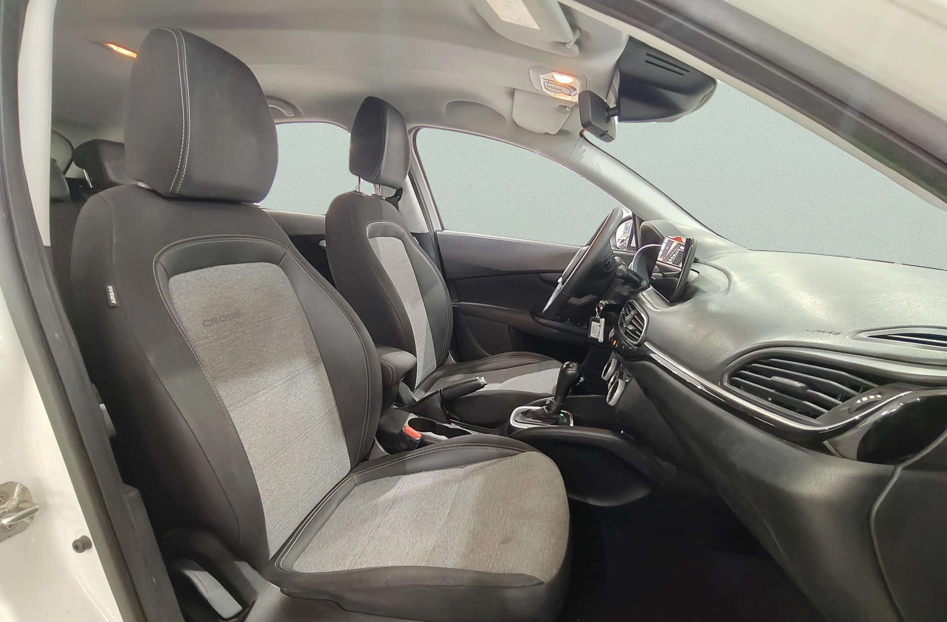 Fiat Tipo 1.5 Hybrid Cross DCT - foto 17