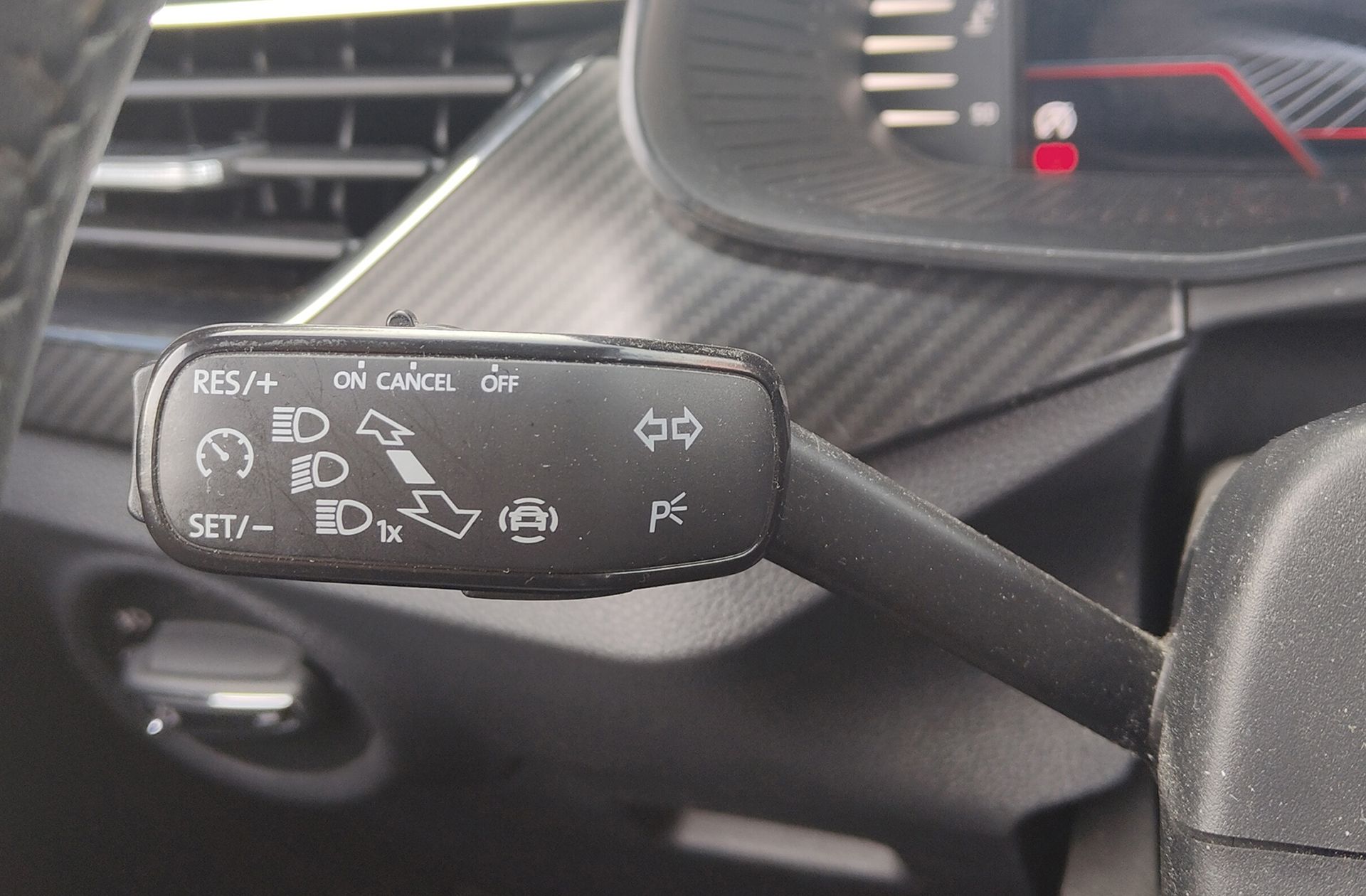 Škoda Kamiq 1.5 TSI Montecarlo - foto 28
