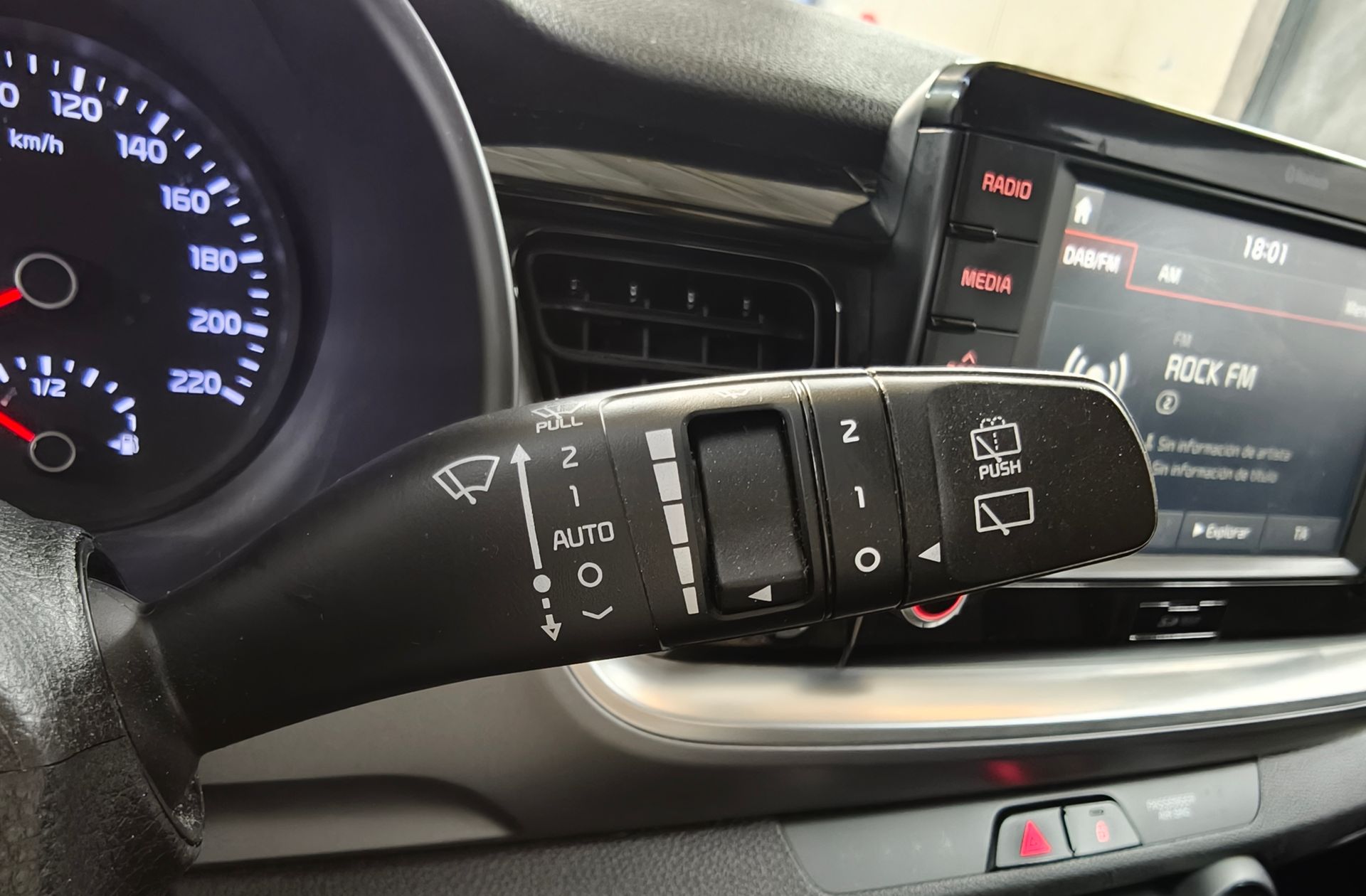 Kia Stonic 1.0 T-GDi Drive - foto 29