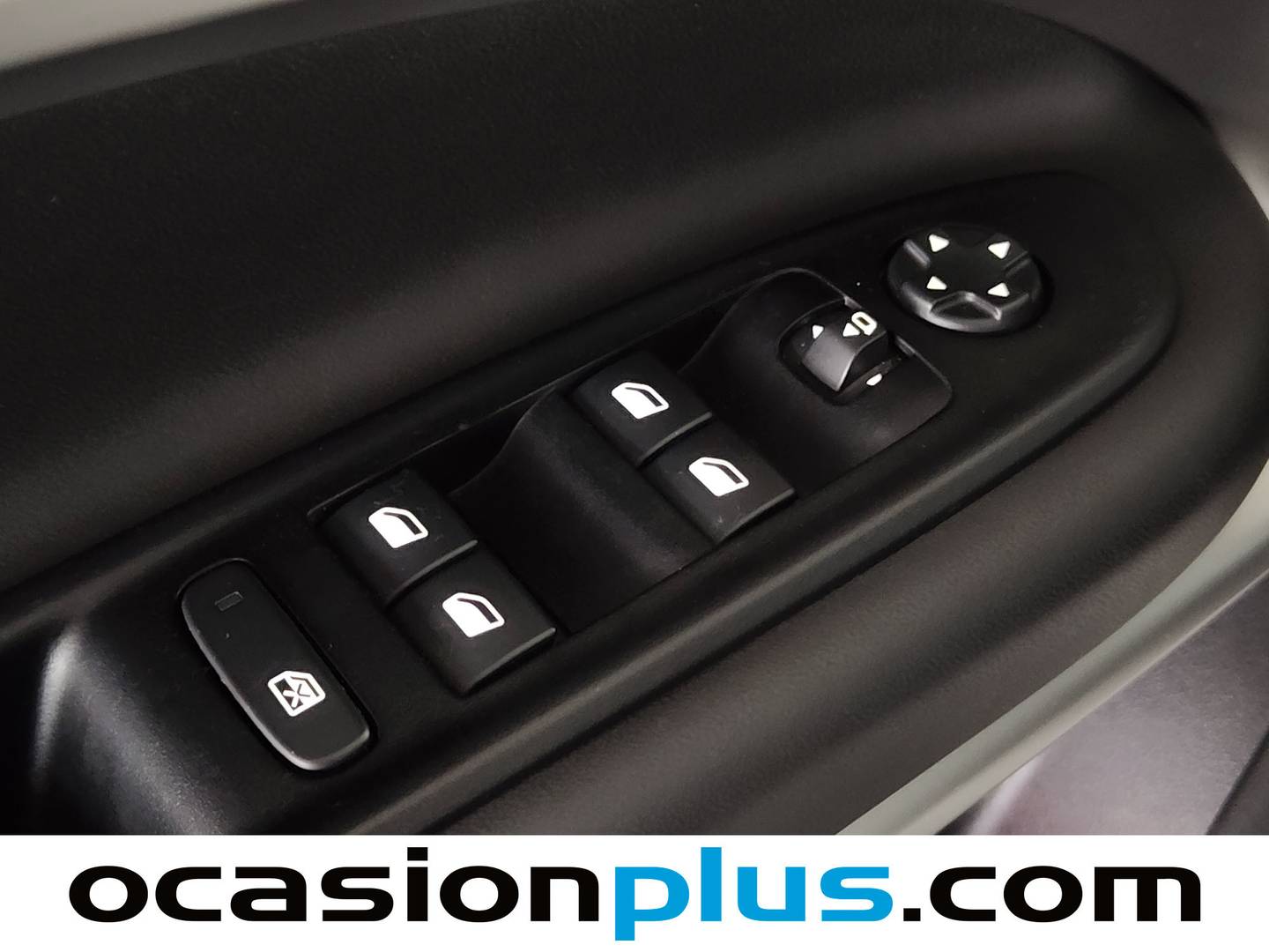 Foto Jeep Avenger Jeep Avenger 1.2 G Summit (100 CV)