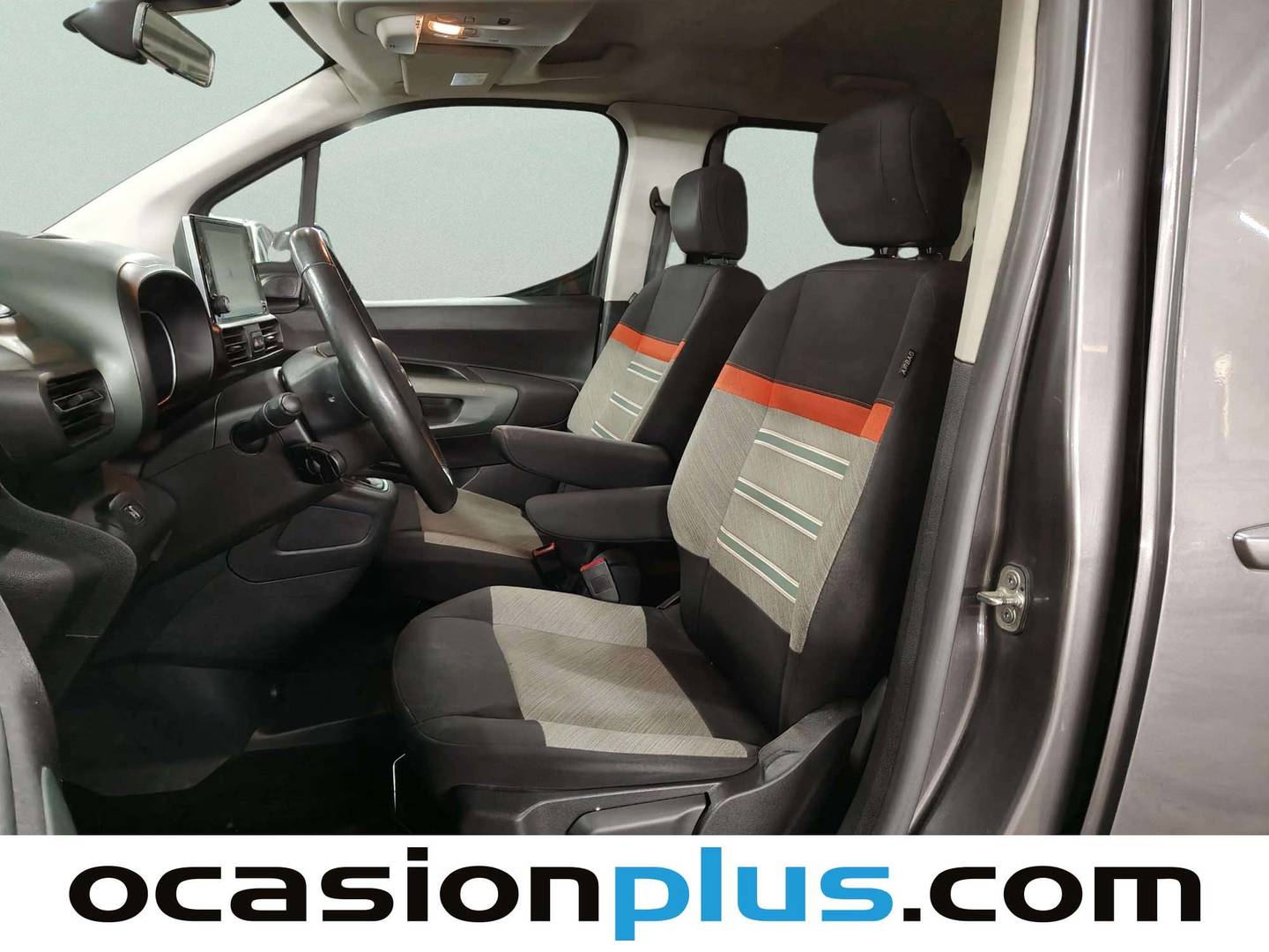 Foto asientos delanteros Citroën Berlingo Citroën Berlingo BlueHDi 100 S&S Talla M Shine (102 CV)