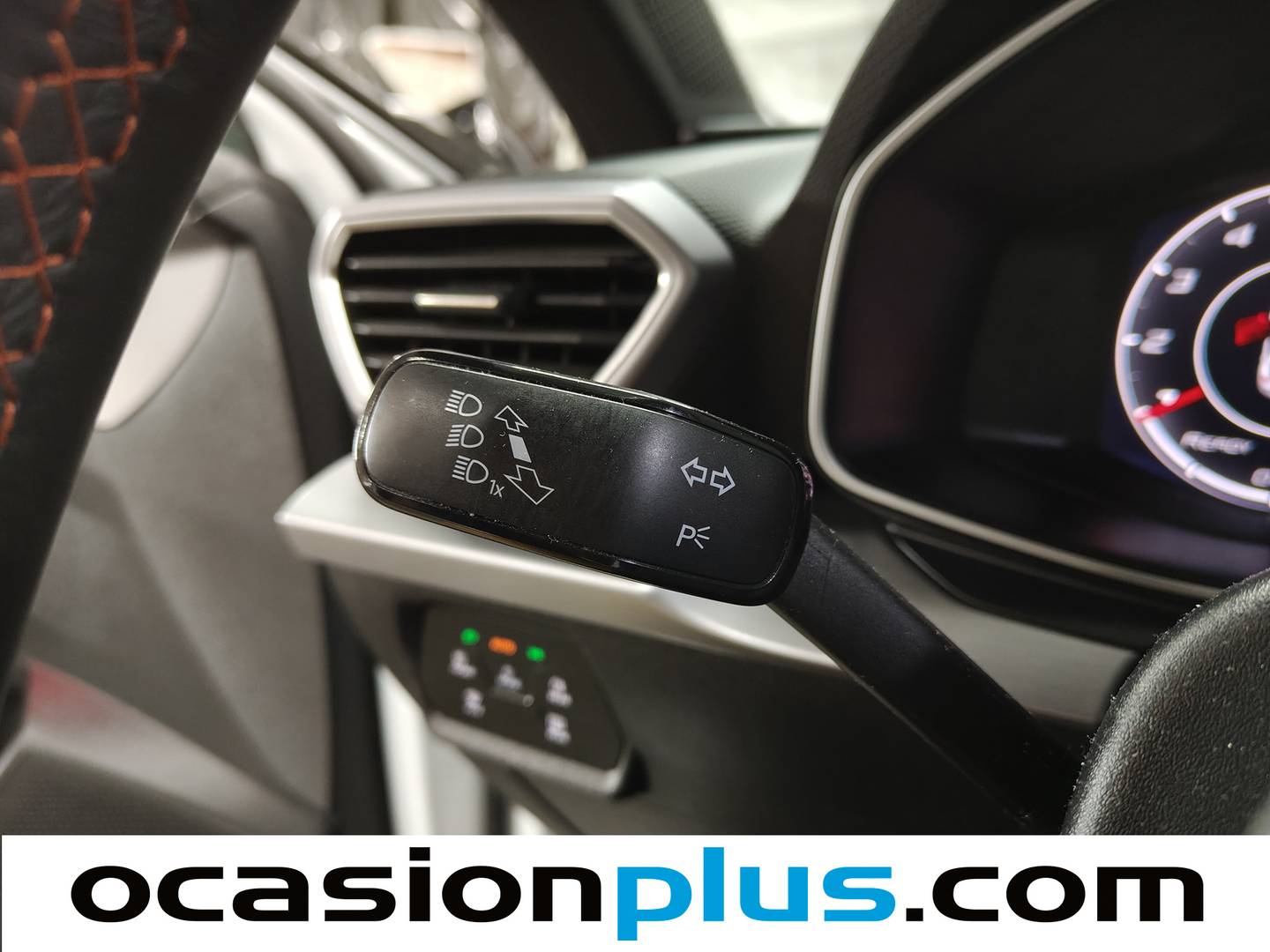 Seat León Seat León 1.5 TSI S&S FR XL (130 CV) de segunda mano