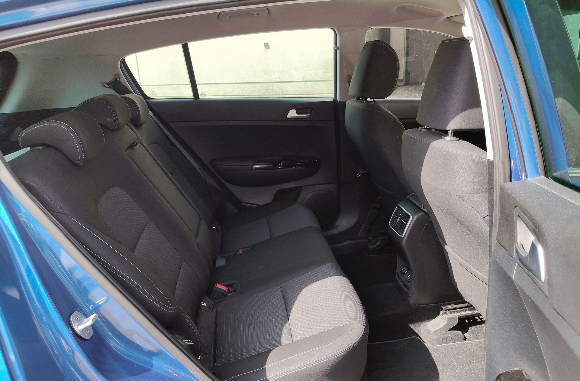 Kia Sportage 1.6 CRDi MHEV Drive Plus 4x2 - foto 18
