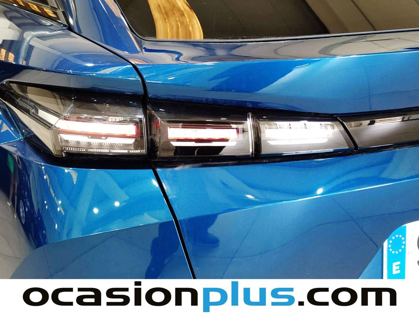 Peugeot 408 Peugeot 408 Allure Hybrid eDCS6 (136 CV) 2025