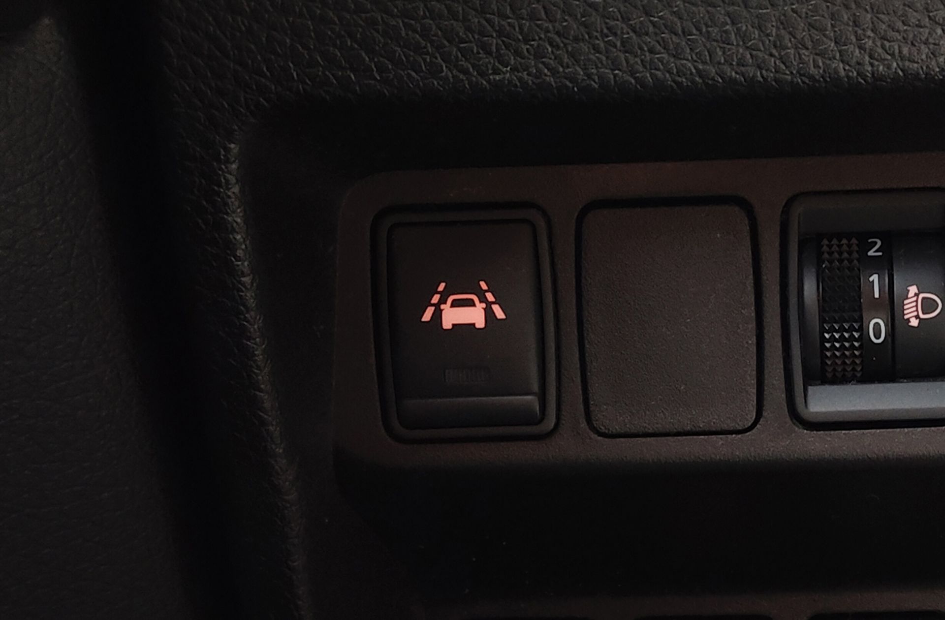Nissan Qashqai dCi 130 N-Connecta 4x2 XTronic - foto 13