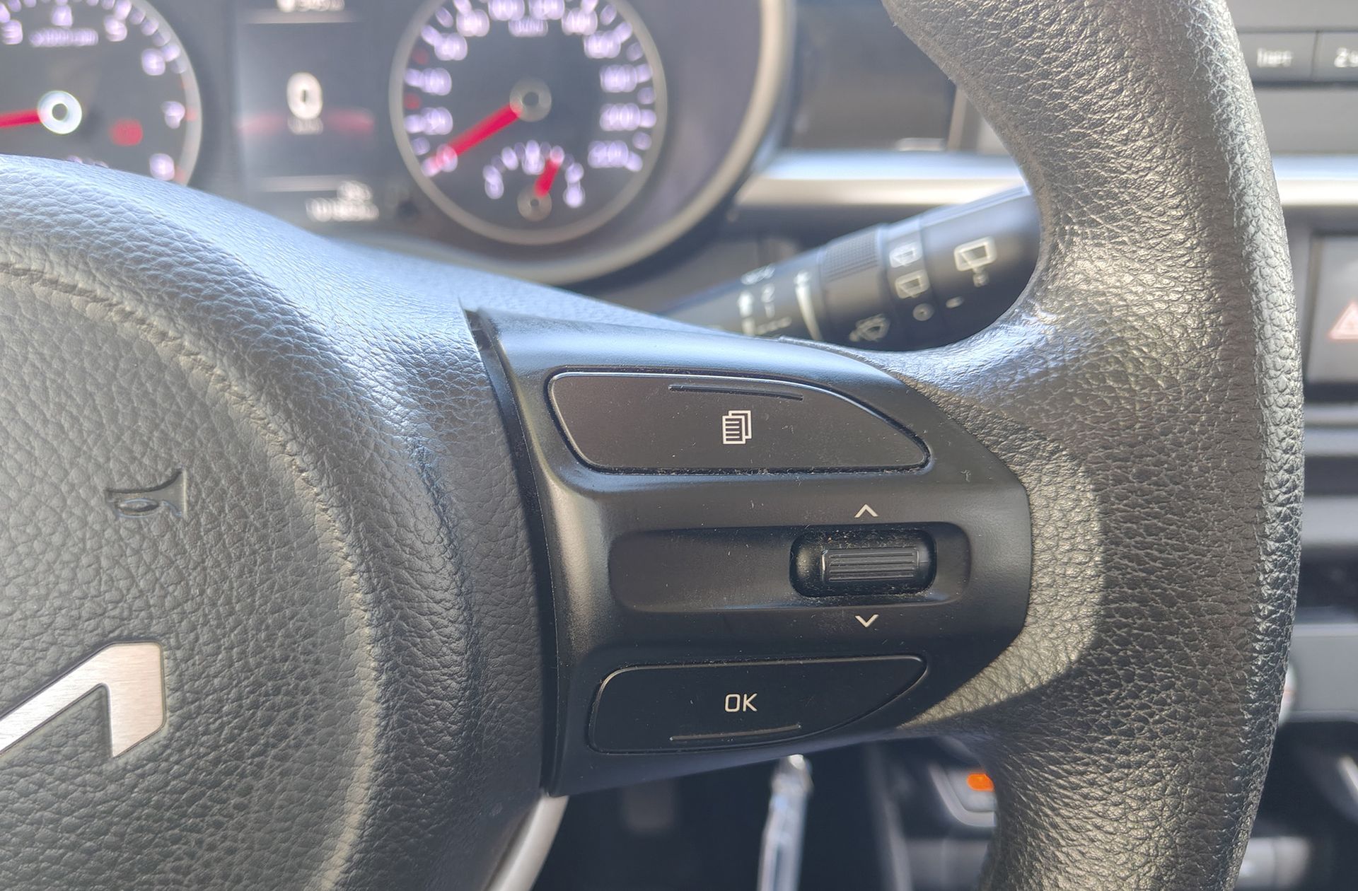 Kia Picanto 1.0 DPi Concept Pack Comfort - foto 25