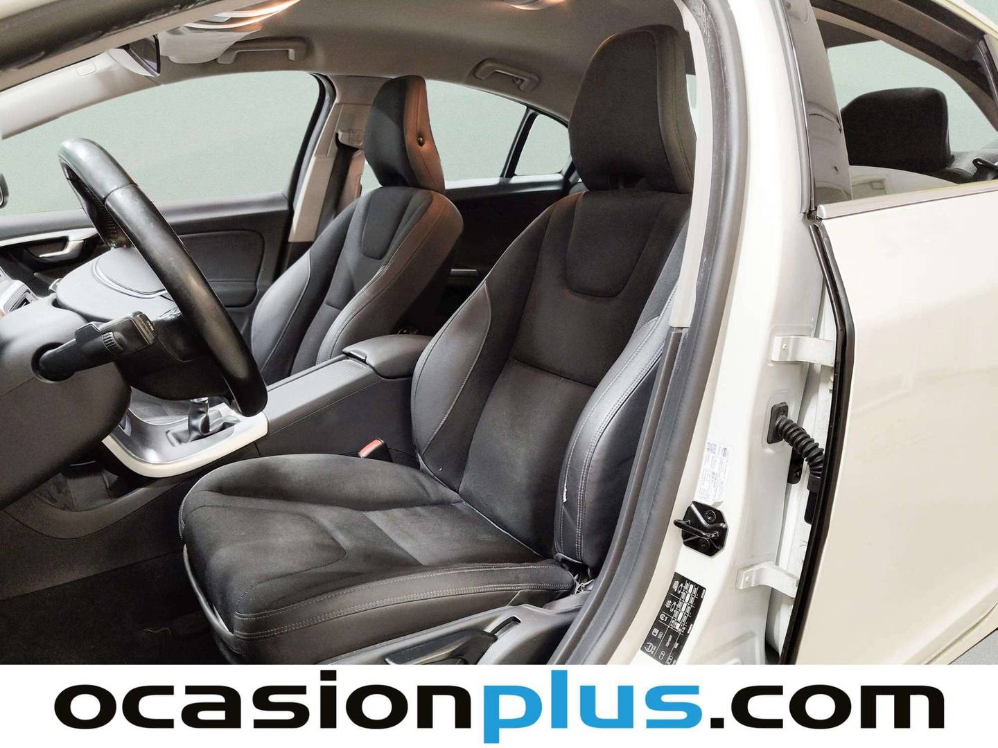 Foto asientos delanteros Volvo S60 Volvo S60 D3 Momentum (163 CV)
