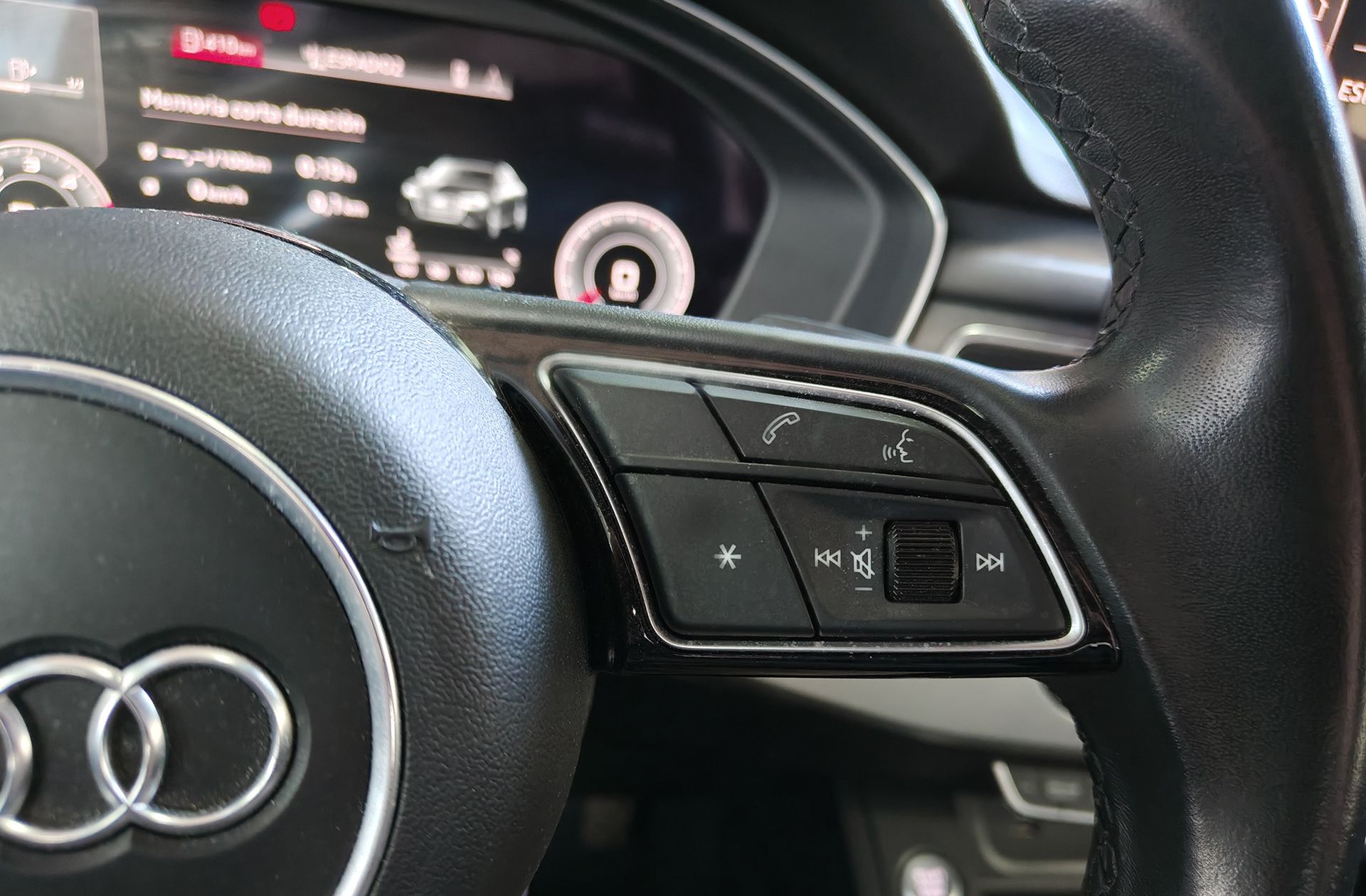 Audi A4 S line 40 TDI quattro S tronic - foto 33