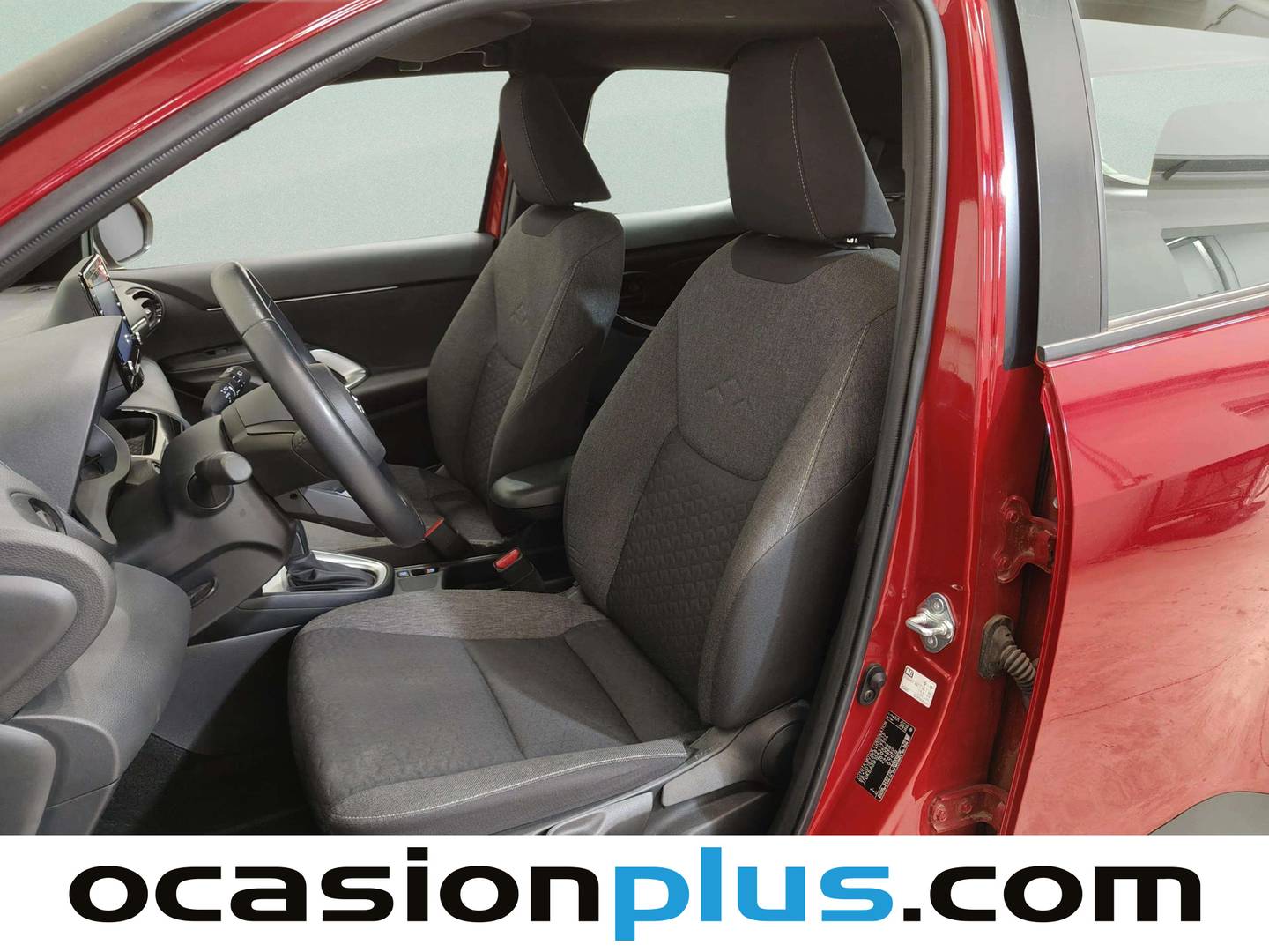 Foto asientos delanteros Toyota Yaris Cross Toyota Yaris Cross 120H Active Tech (116 CV)
