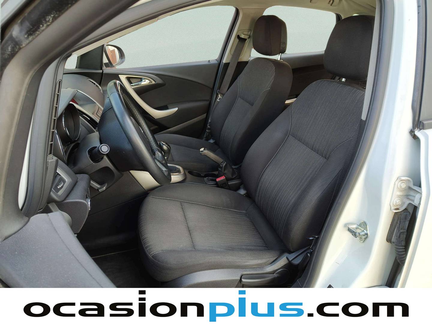 Foto asientos delanteros Opel Astra Opel Astra 1.7 CDTI Enjoy (125 CV)