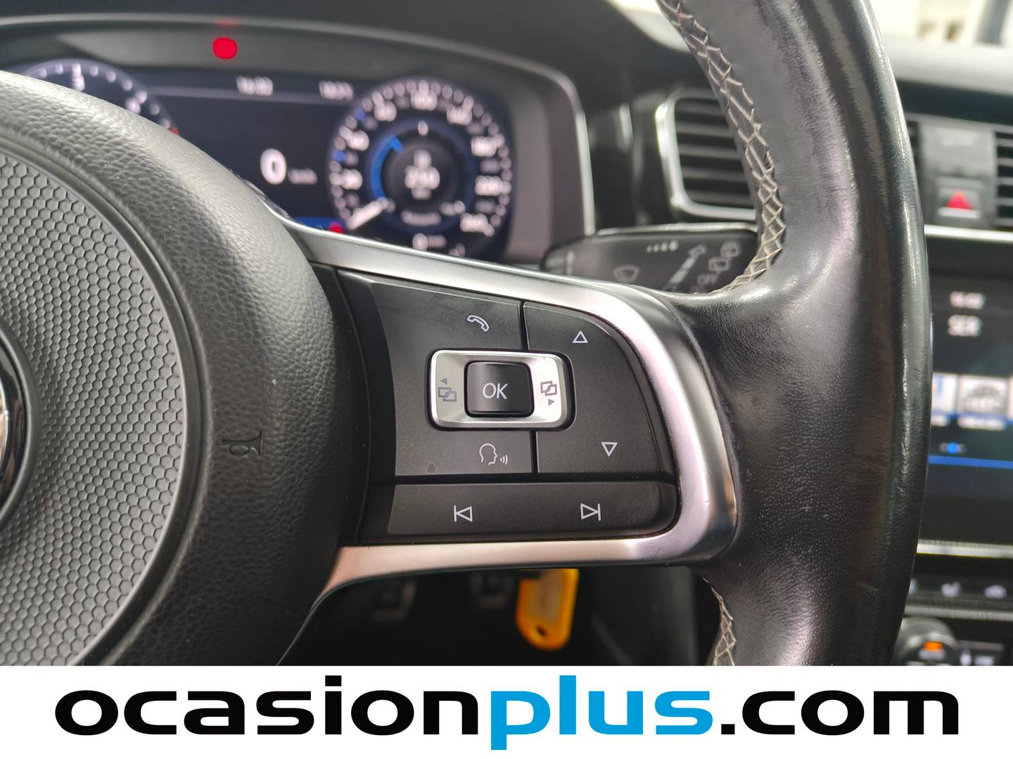 Volkswagen Golf Volkswagen Golf Sport 2.0 TDI (150 CV) Pack R Line manual