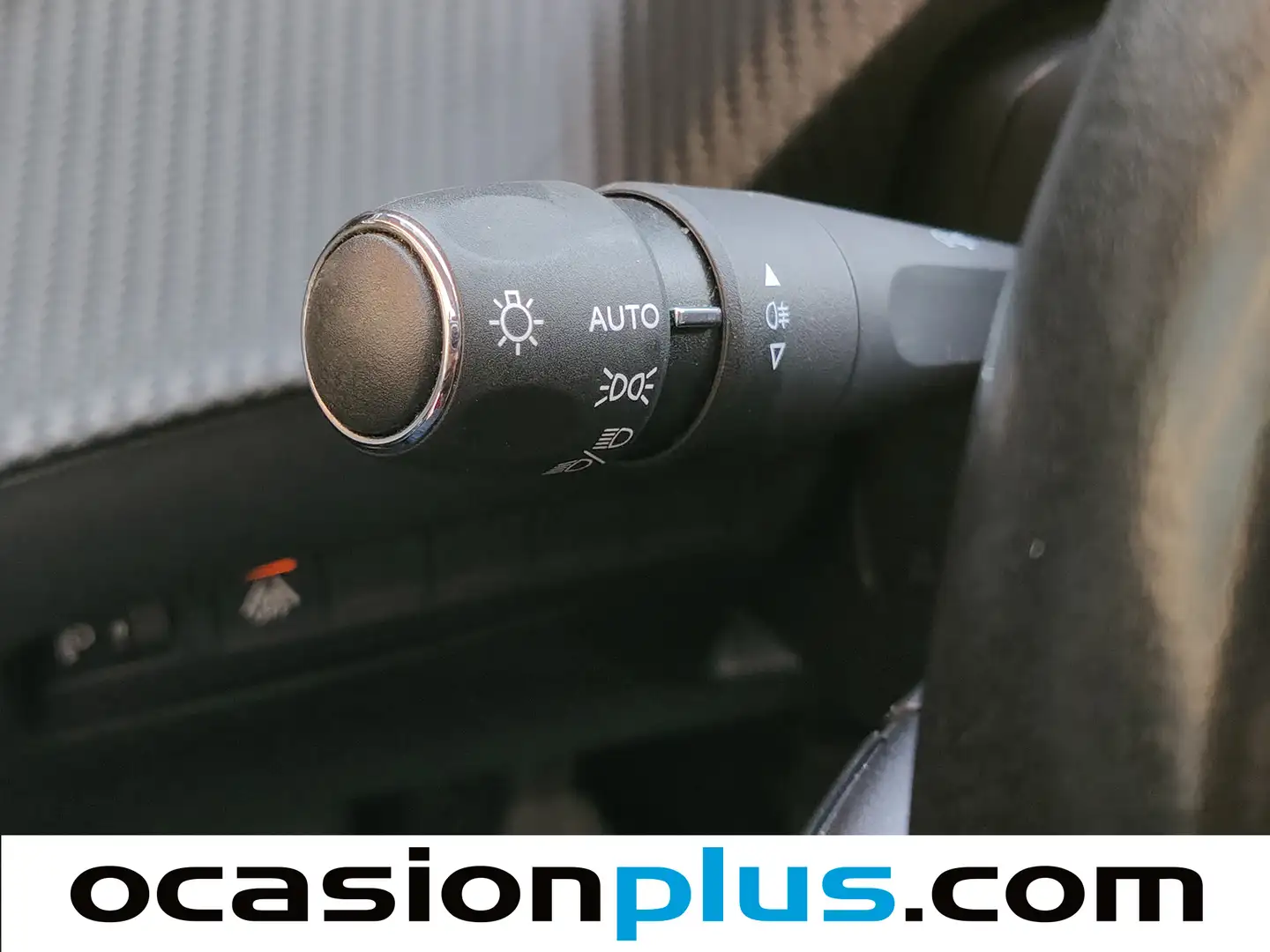 Foto Peugeot 208 Peugeot 208 BlueHDi 100 Allure (100 CV)