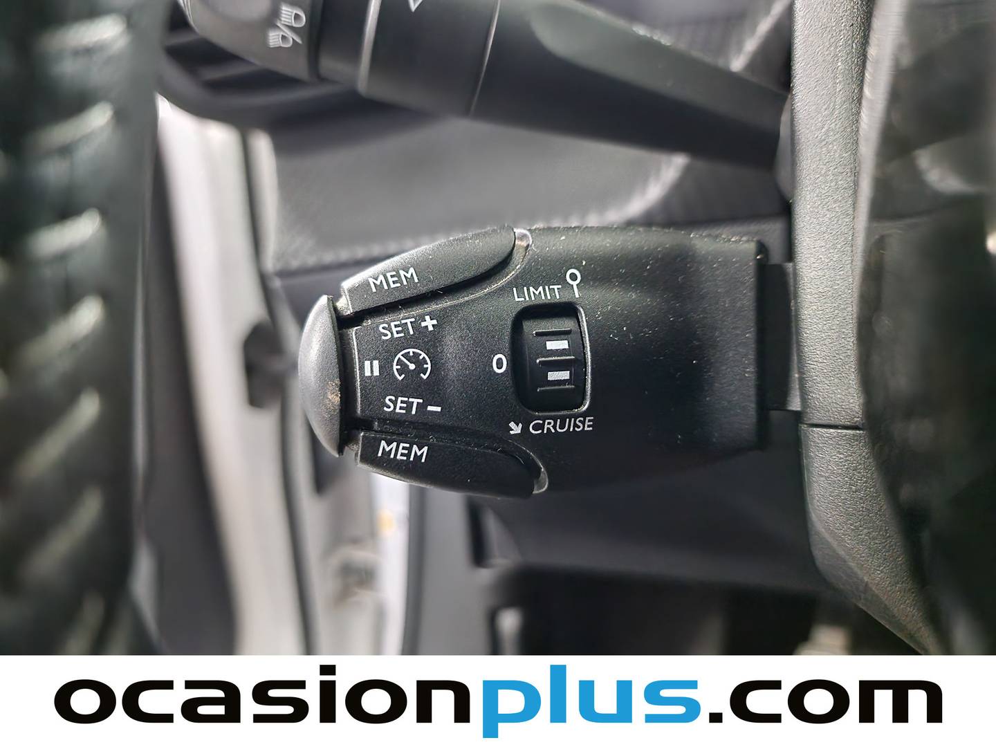 Foto Peugeot 2008 Peugeot 2008 PureTech 130 S&S Allure Pack (130 CV)