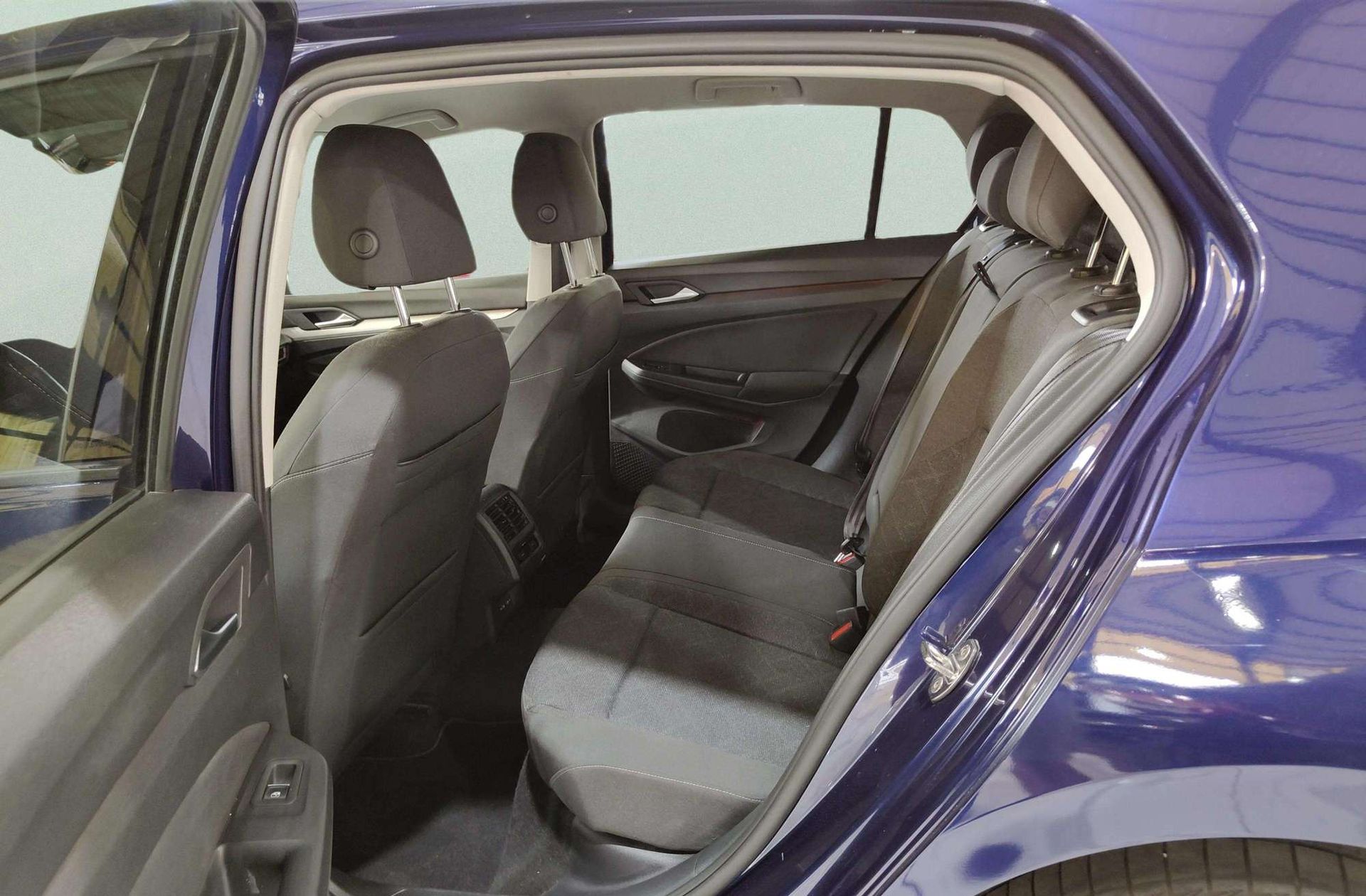 Volkswagen Golf Life 1.0 eTSI DSG - foto 11