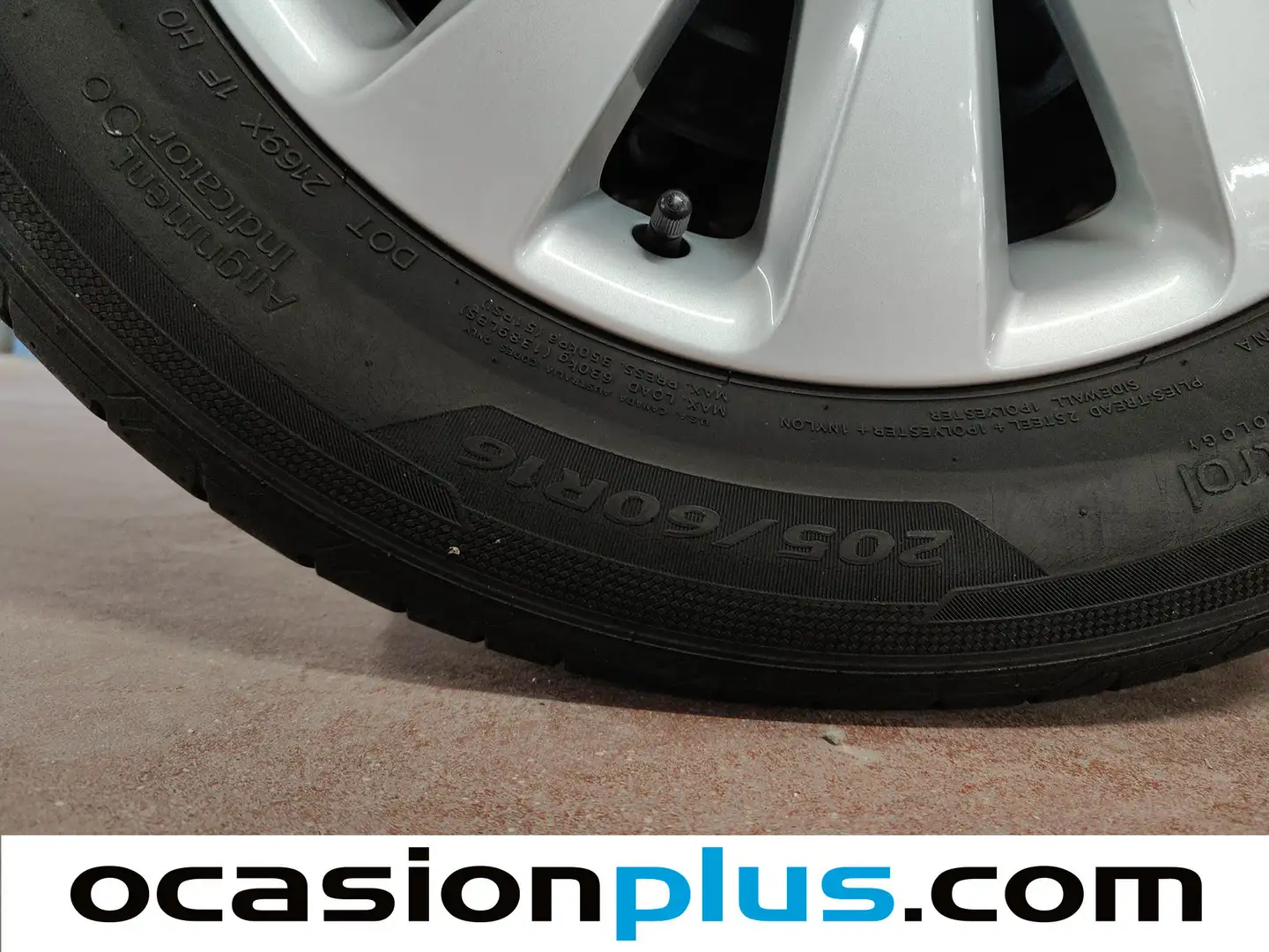 Foto Seat Arona SEAT Arona 1.0 TGI GNC Reference Edition (90 CV)