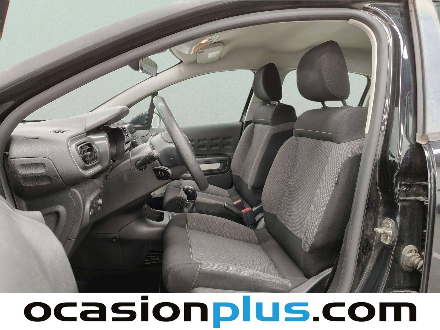 Foto asientos delanteros Citroën C3 Citroën C3 BlueHDi 100 S&S Feel (99 CV)