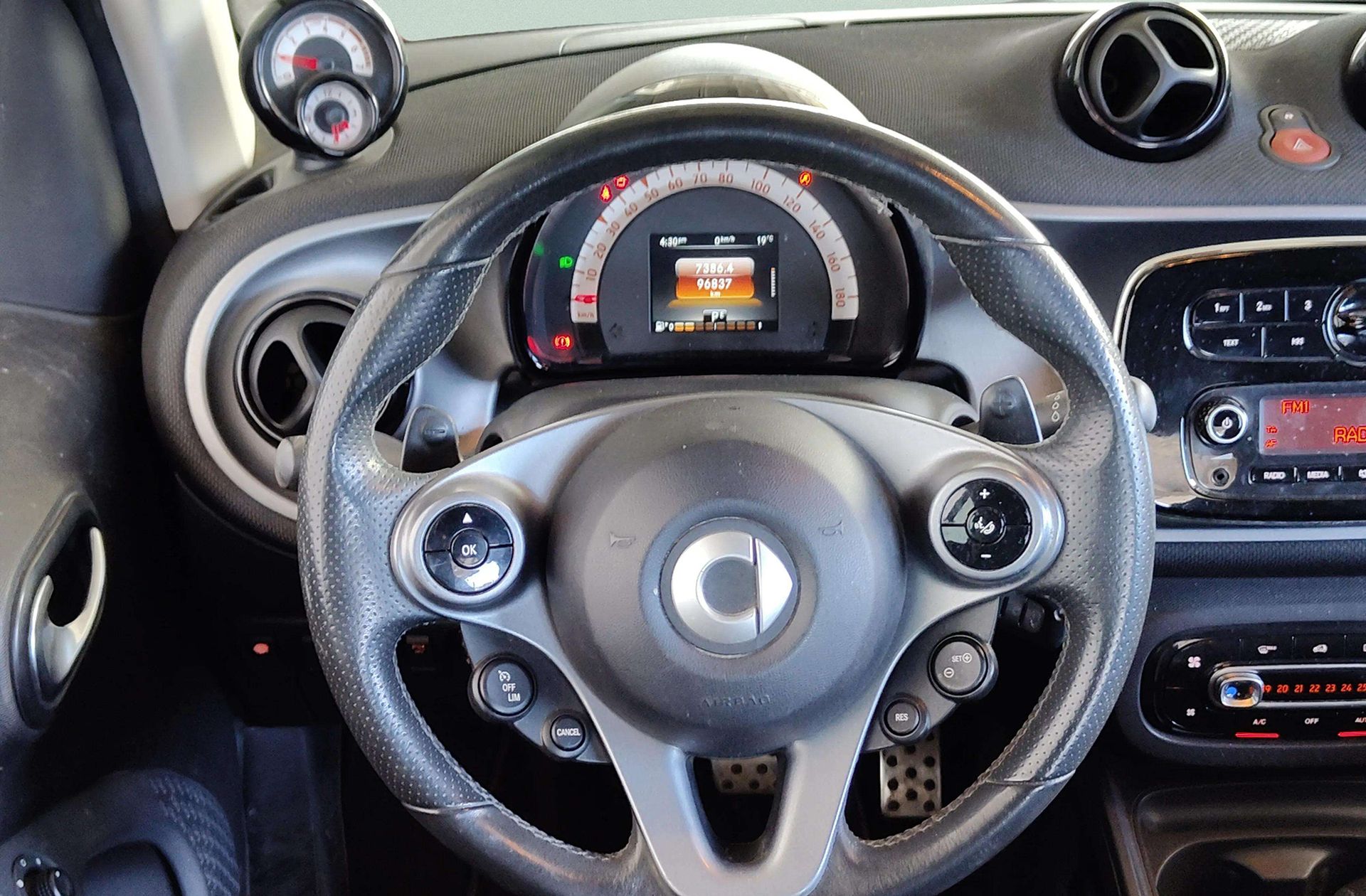 smart fortwo Coupe 66 - foto 19