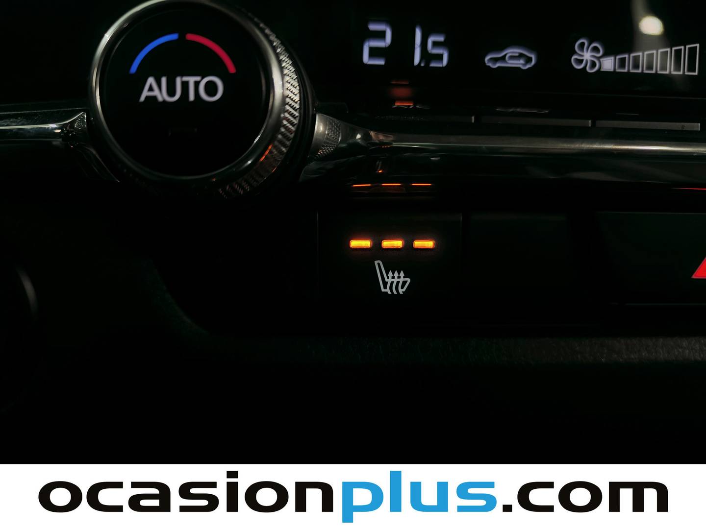 Extras y acabados del Mazda CX-30 Mazda CX-30 e-SKYACTIV G Homura AT (140 CV)