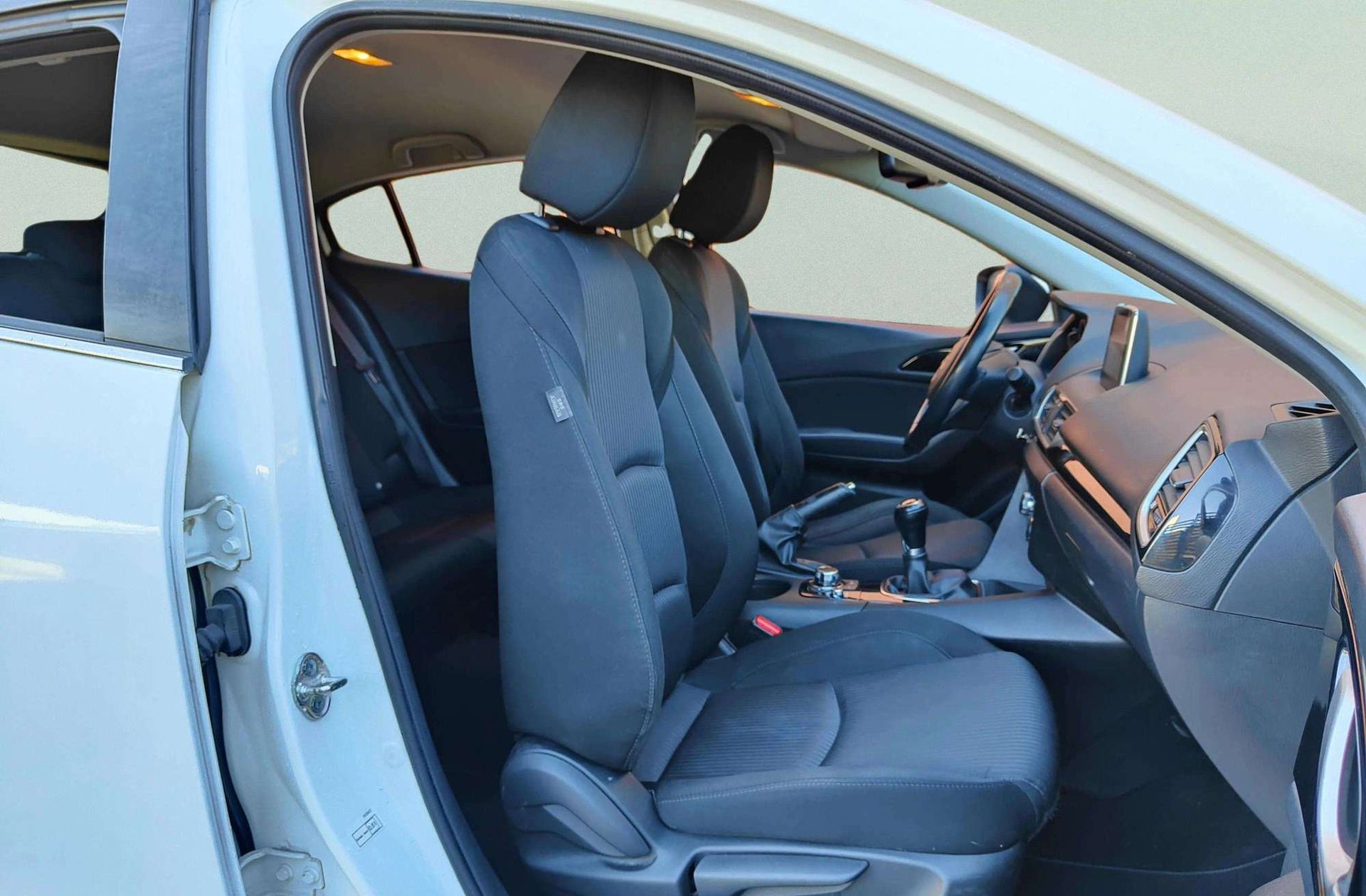 Mazda Mazda3 1.5 DE Style - foto 17