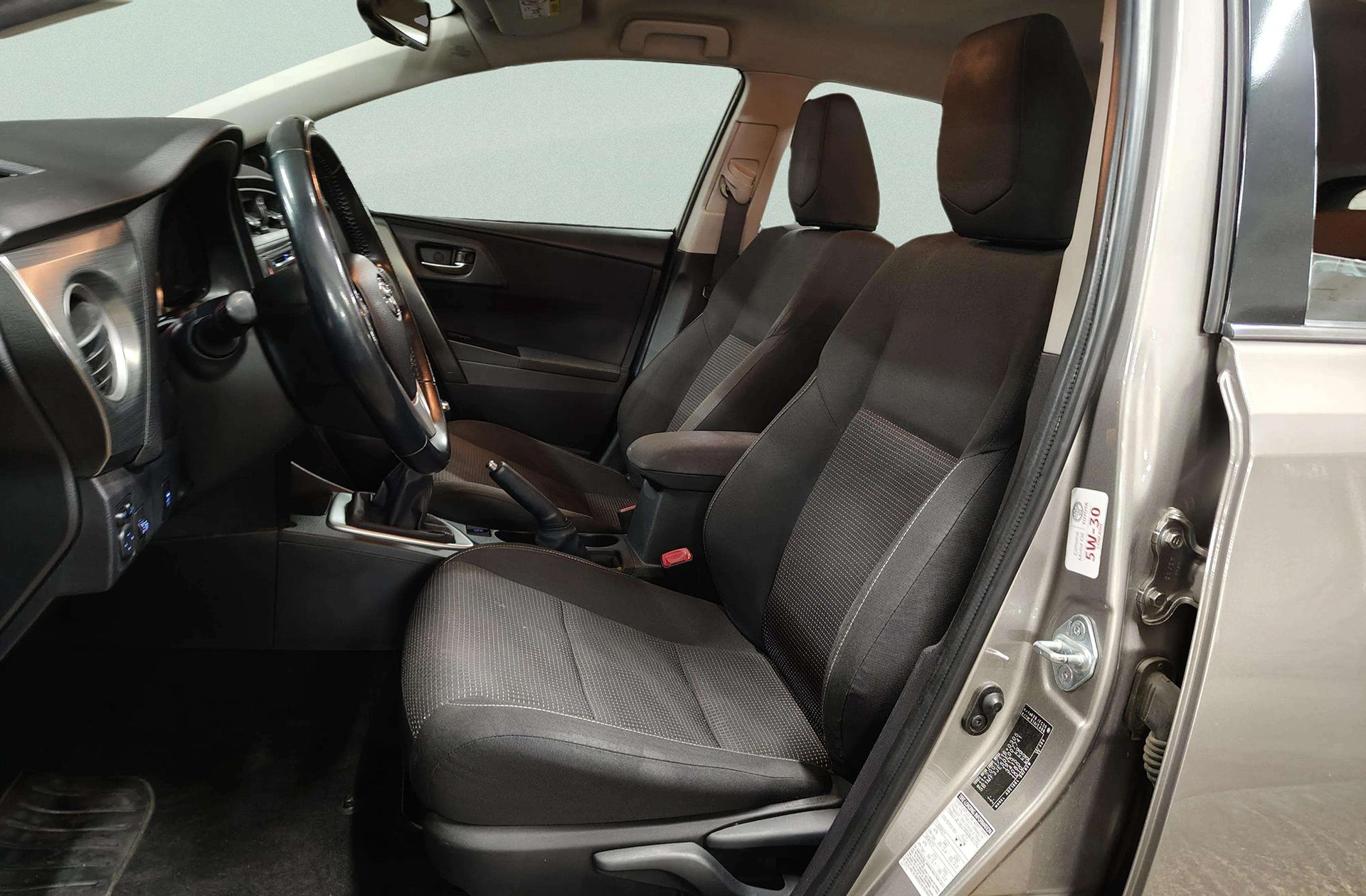 Toyota Auris 120D Active - foto 9