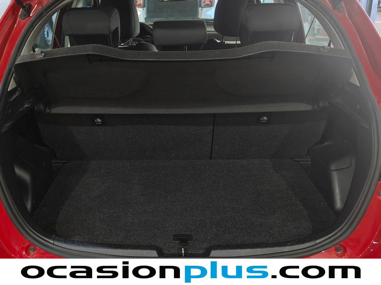Fotos maletero Toyota Yaris Toyota Yaris 1.5 Active (111 CV)