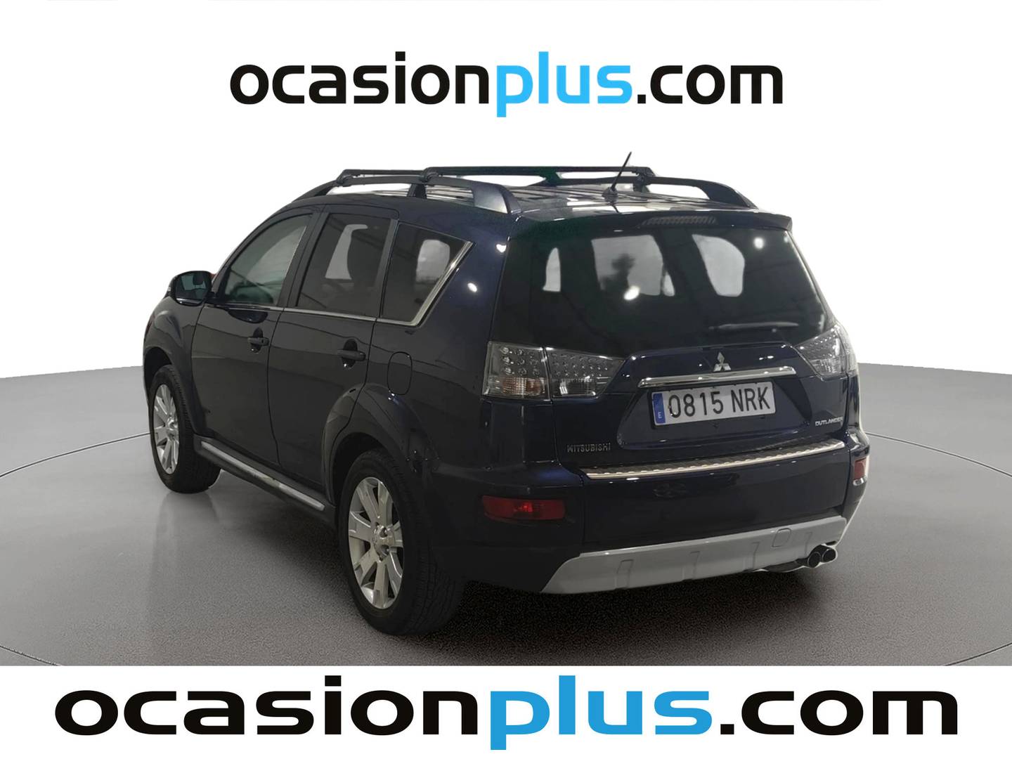 Foto delantera Mitsubishi Outlander Mitsubishi Outlander 220 DI-D SST Kaiteki (156 CV) 7 Plazas derecha