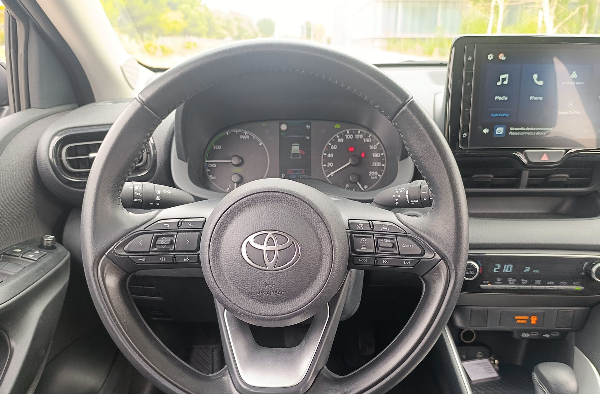 Toyota Yaris 120H Active Plus - foto 22