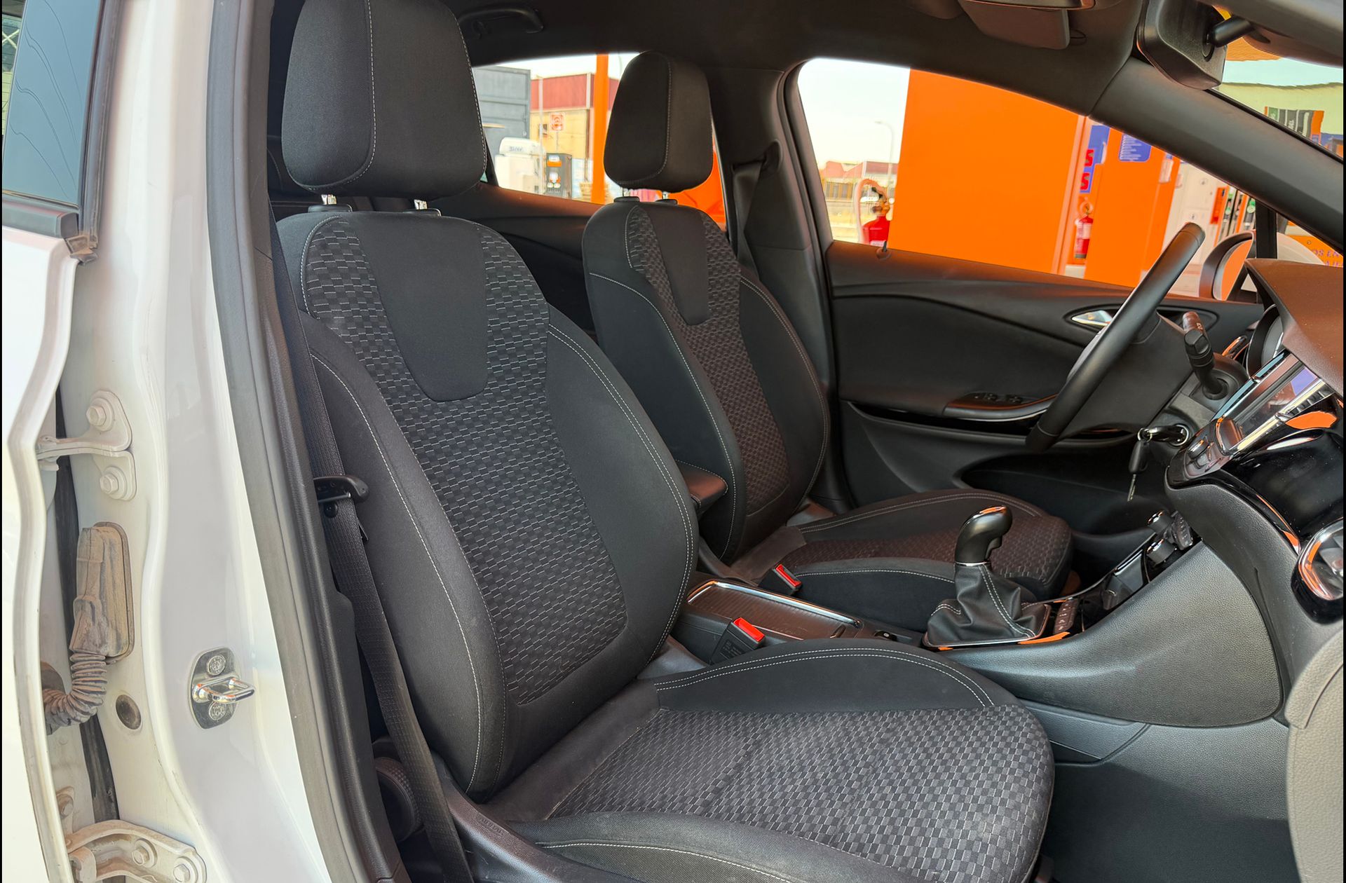 Opel Astra 1.6 CDTI Dynamic - foto 16
