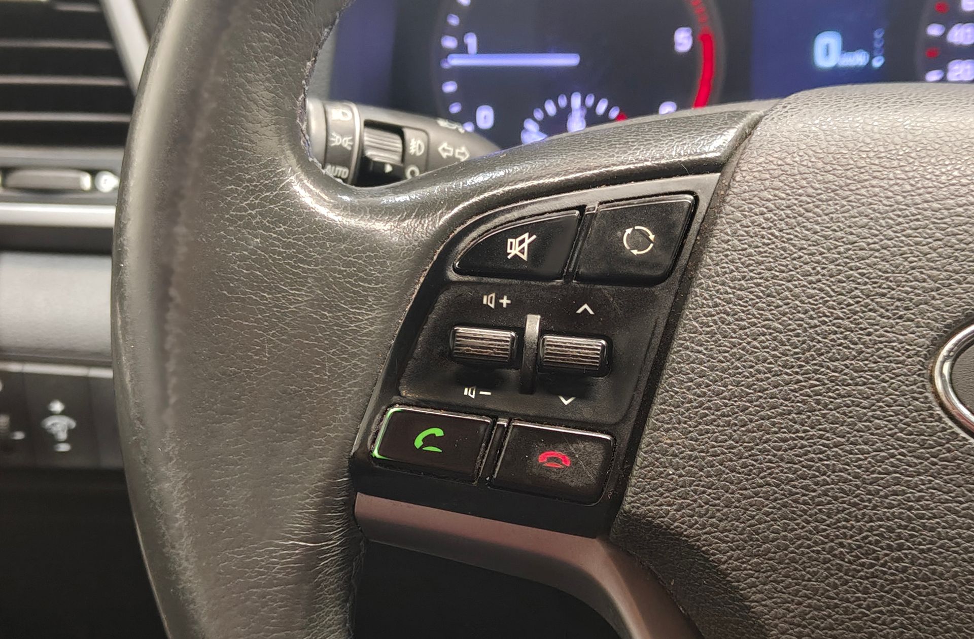 Hyundai Tucson 1.7 CRDi BlueDrive 25 Aniversario 4x2 - foto 30