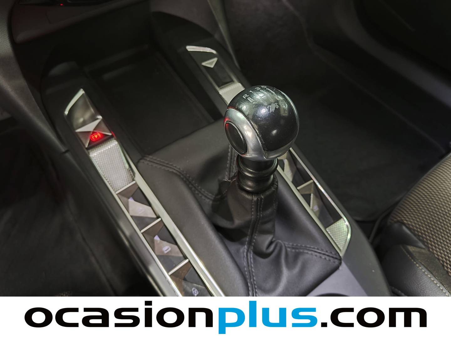 DS DS 3 Crossback DS DS3 Crossback BlueHDi 100 So Chic (100 CV) de segunda mano