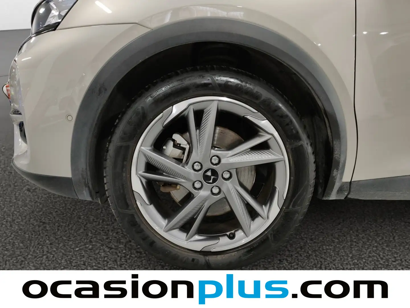 Foto DS DS 7 Crossback DS DS7 Crossback E-Tense 300 Ligne Noire 4WD Auto (300 CV)