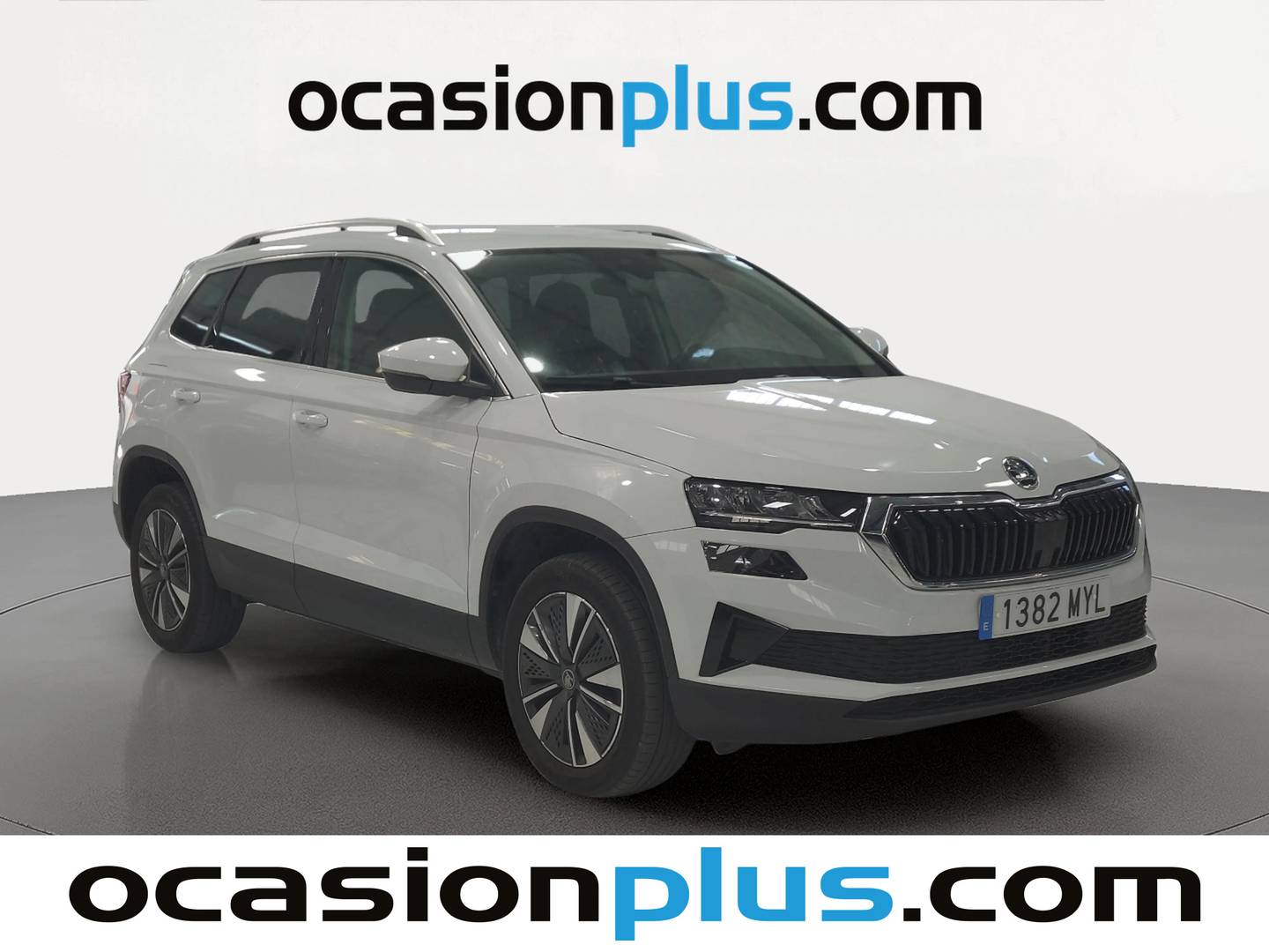 Foto delantera Skoda Karoq Skoda Karoq 1.0 TSI Selection (116 CV) derecha