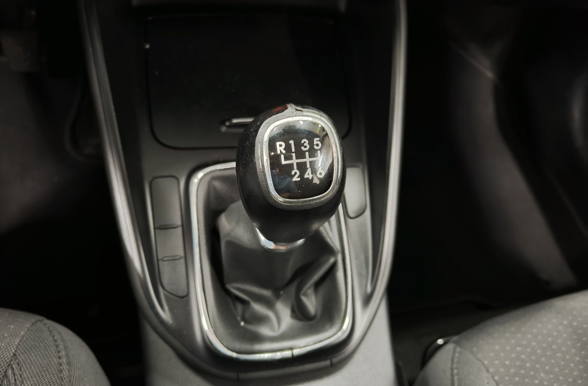 Kia Carens 1.6 GDi Concept - foto 5