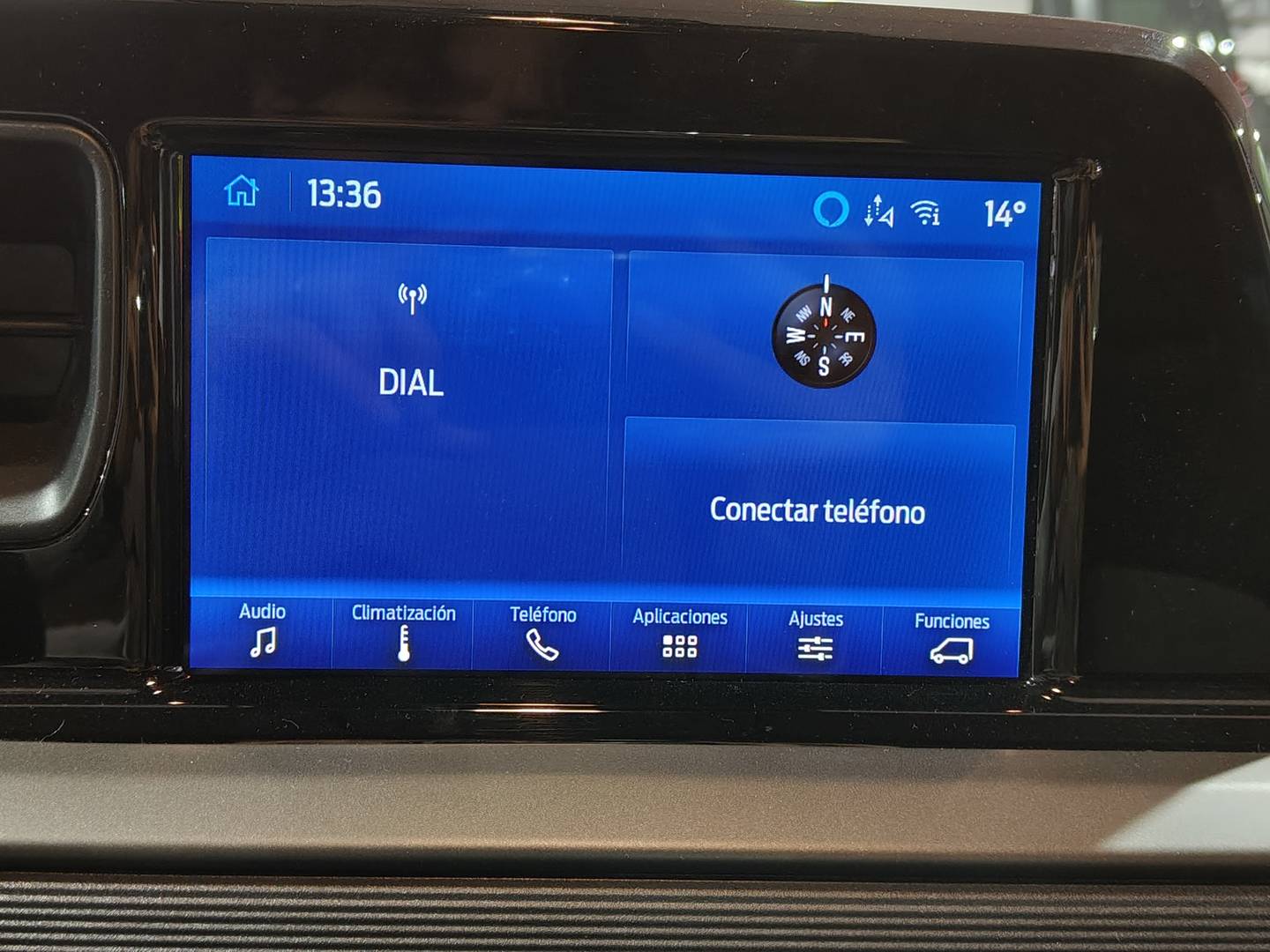 Foto Ford Tourneo Courier Ford Tourneo Courier 1.0 Ecoboost Trend (125 CV)