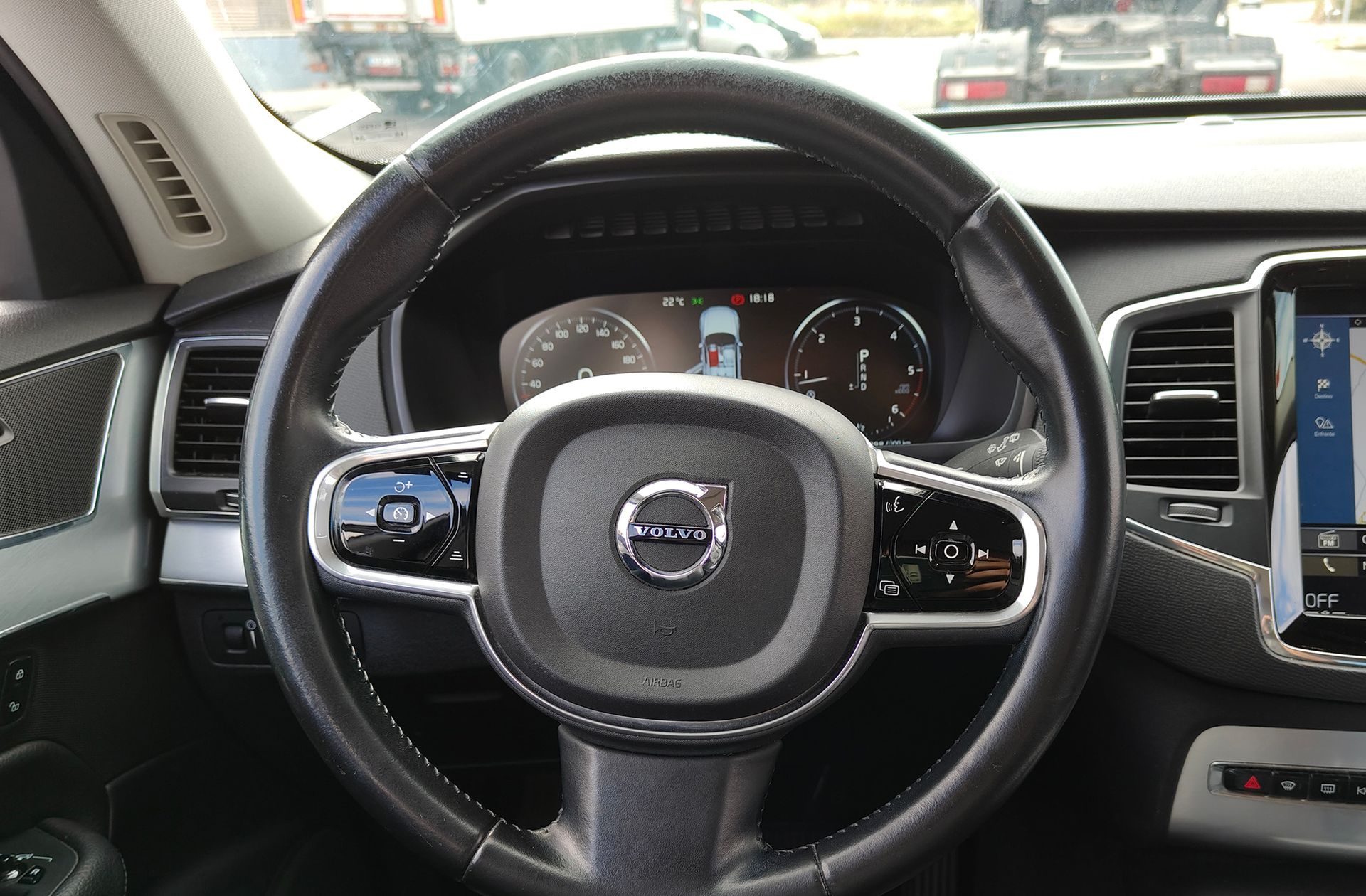Volvo XC90 D4 Momentum - foto 22