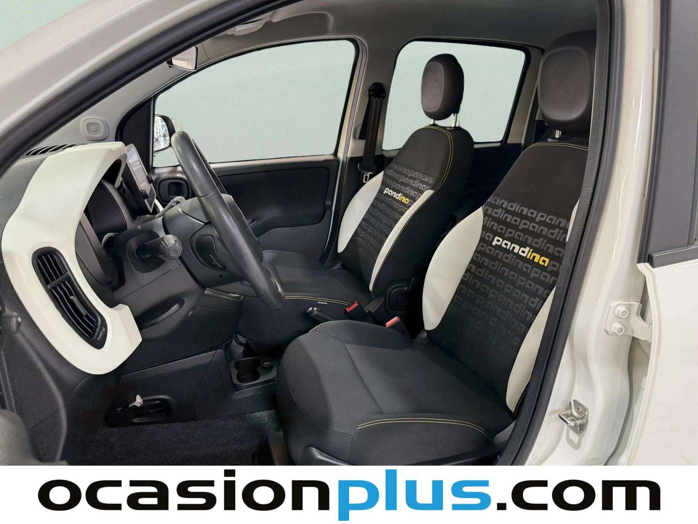 Foto asientos delanteros Fiat Panda Fiat Panda 1.0 Hybrid Pandina (70 CV)