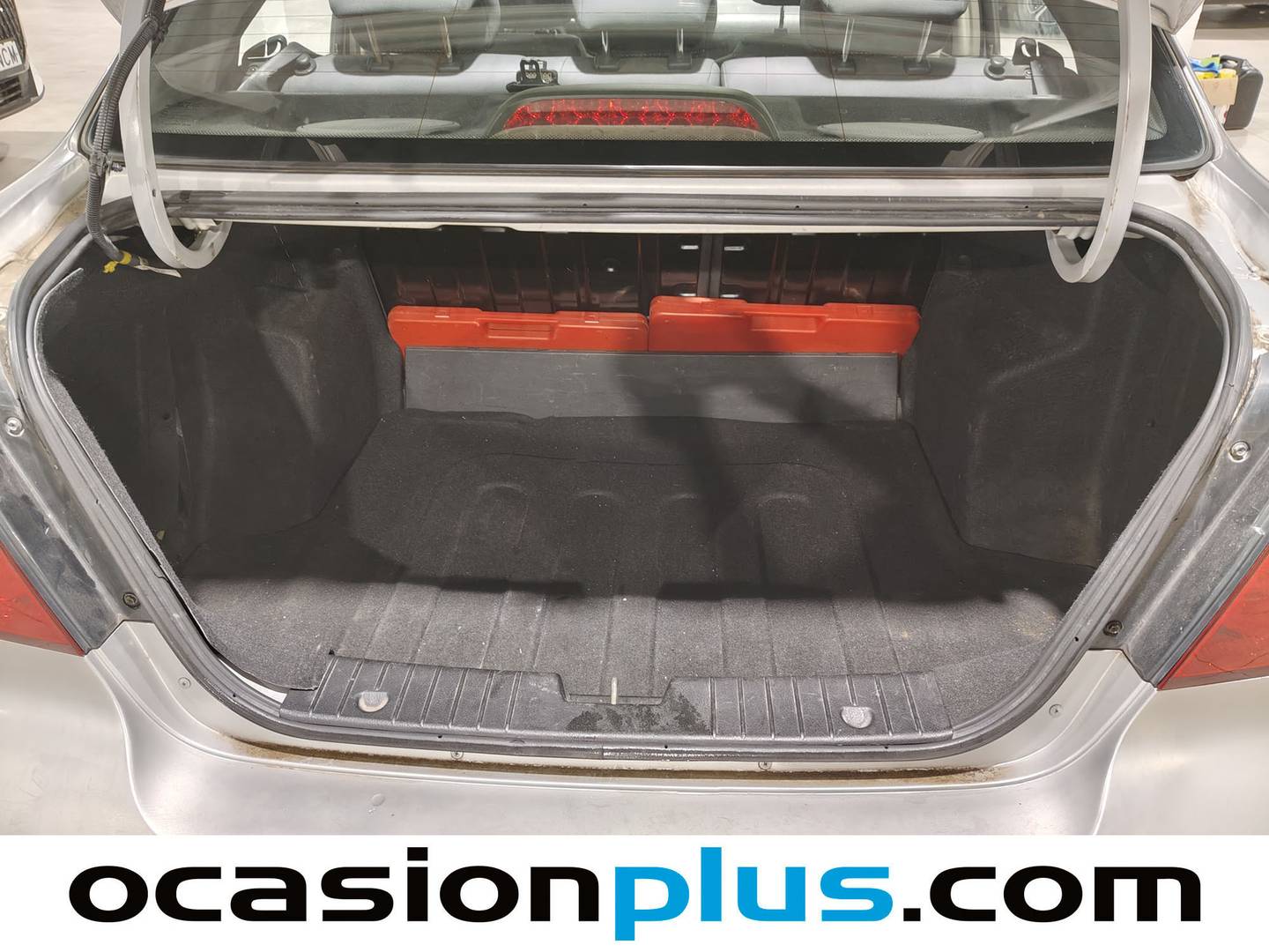 Fotos maletero Chevrolet Aveo Chevrolet Aveo 1.4 16v LS (94 CV)