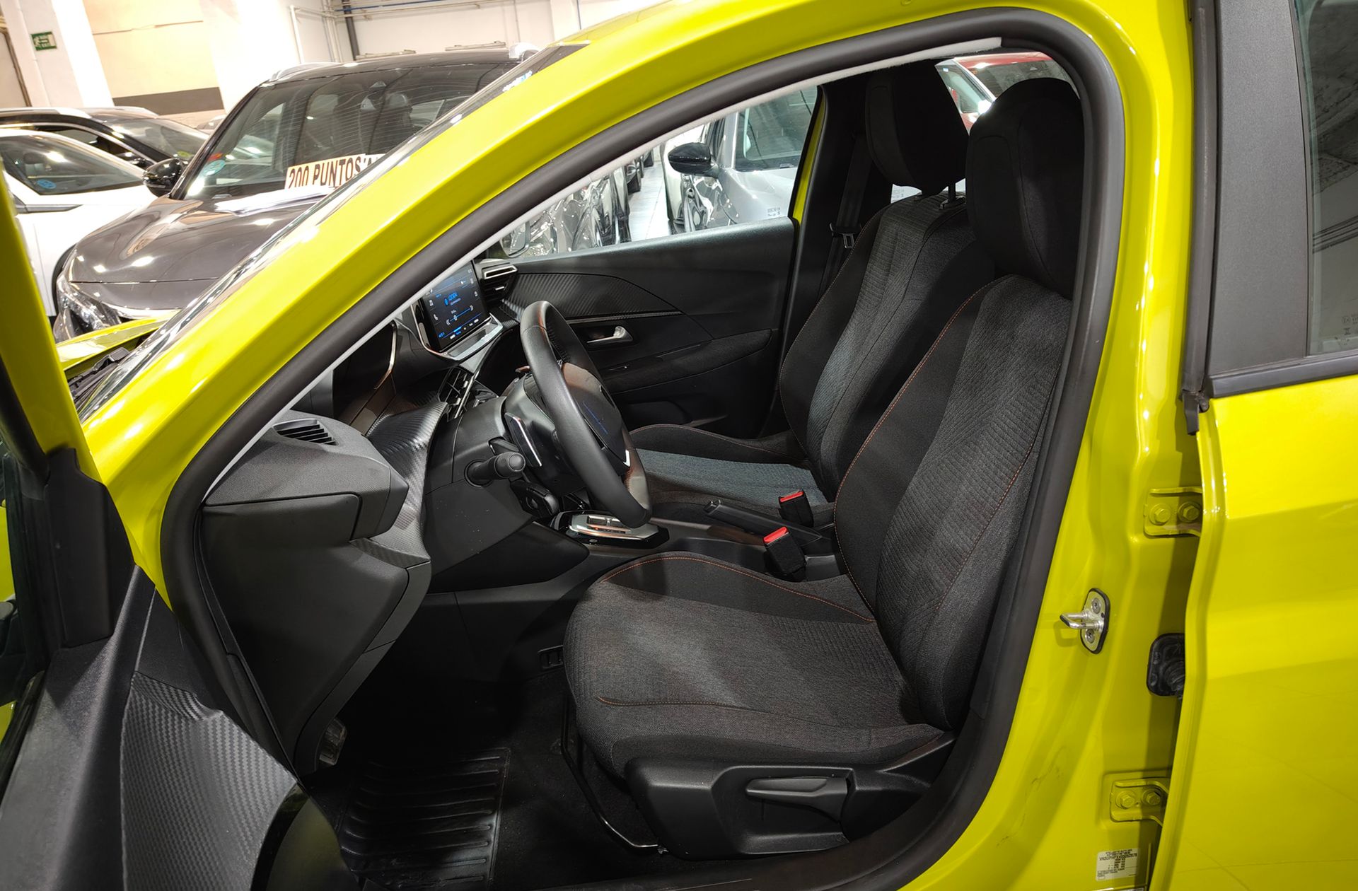 Peugeot 208 Style Hybrid 110 eDCS6 - foto 11