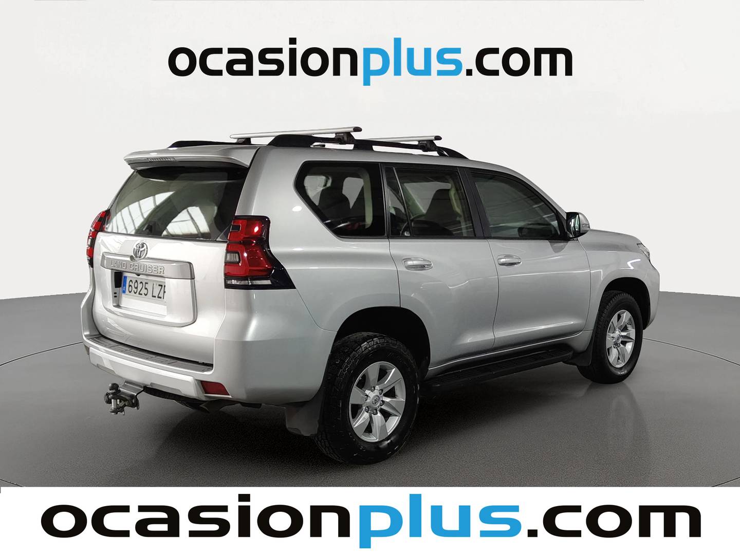 Foto trasera Toyota Land Cruiser Toyota Land Cruiser 2.8 D-4D VX Auto (204 CV) 7 Plazas derecha