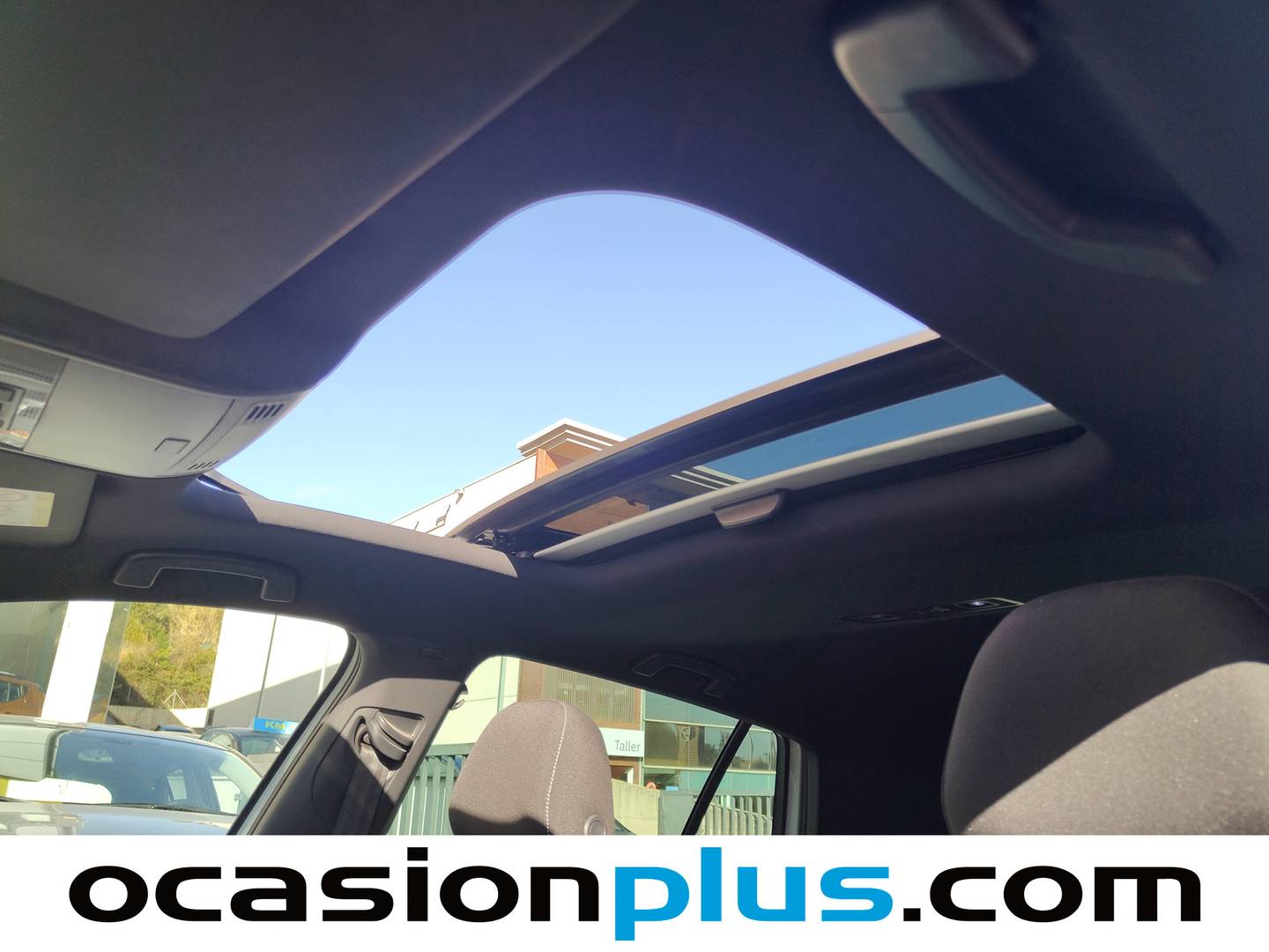 Equipamiento del Volkswagen Golf Volkswagen Golf Sport 1.5 TSI Evo (150 CV) DSG Pack R-Line