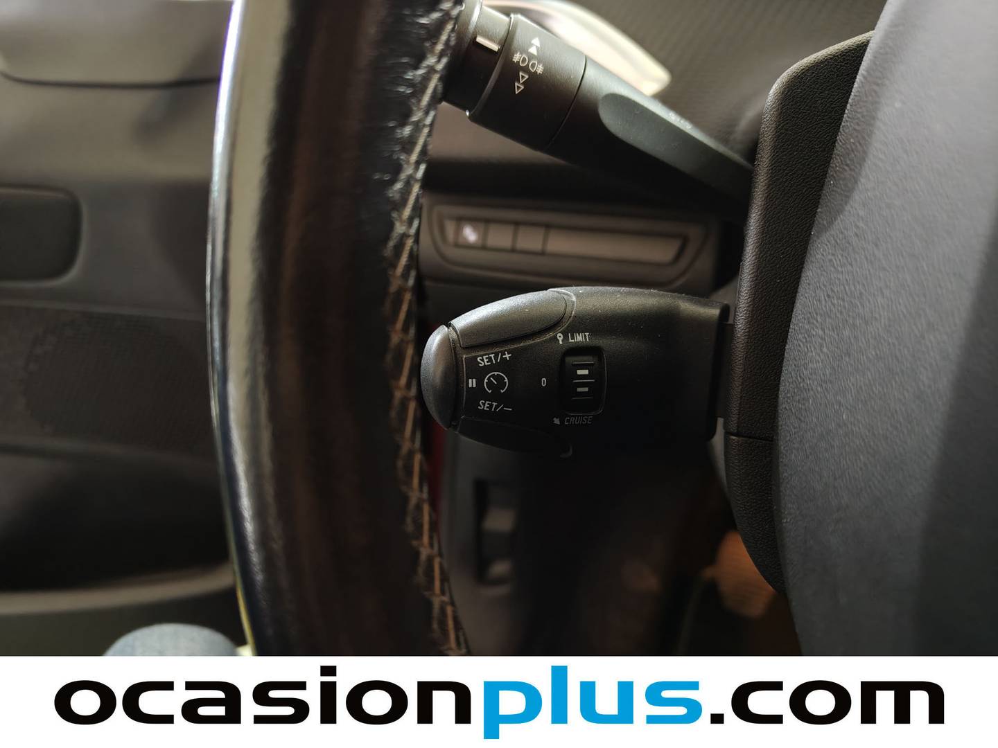 Foto Peugeot 2008 Peugeot 2008 BlueHDi 100 Allure (100 CV)