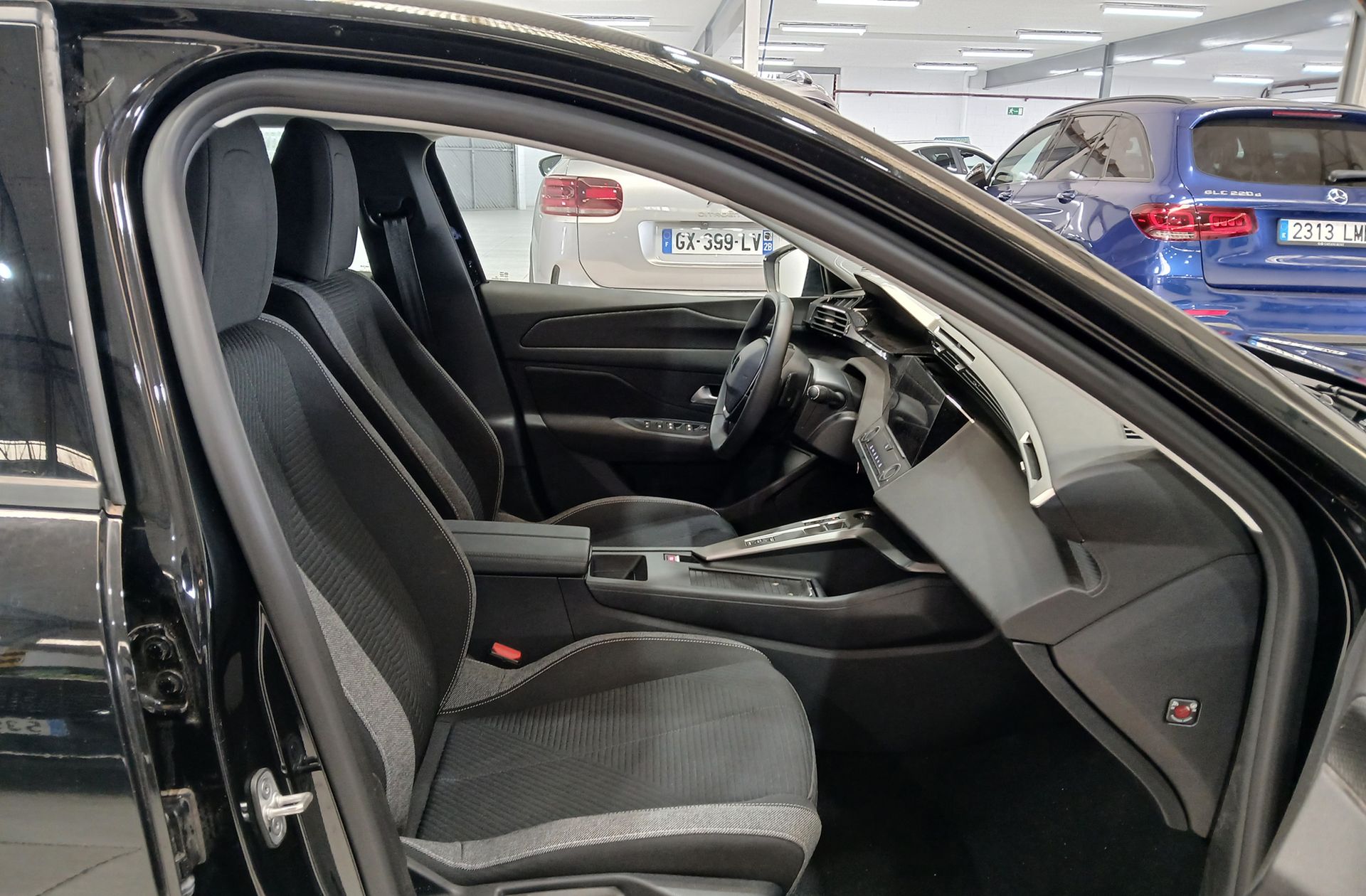 Peugeot 308 PureTech 130 Active EAT8 - foto 16