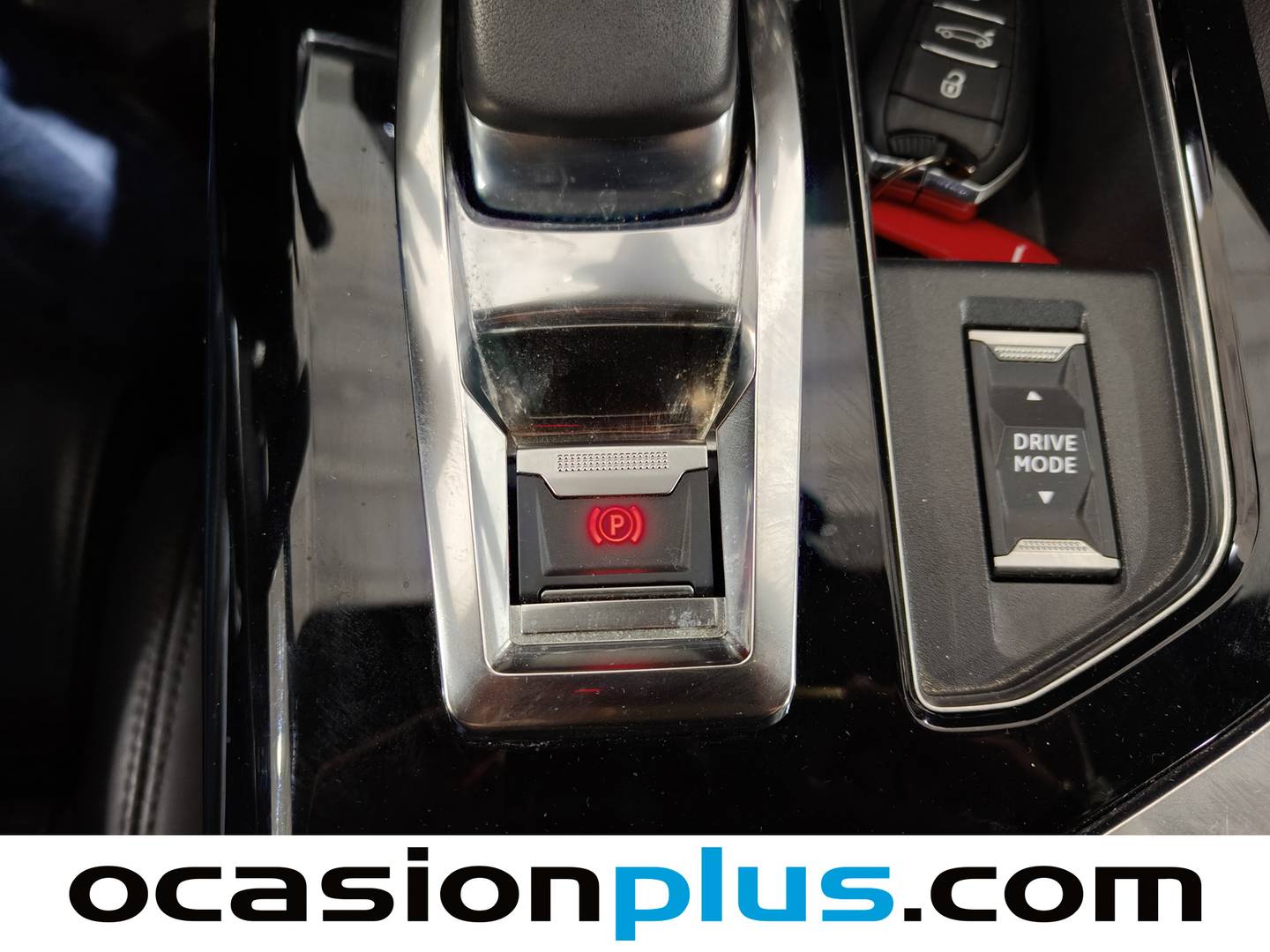 Foto Peugeot 3008 Hybrid Peugeot 3008 Hybrid 225 GT Pack e-EAT8 165 kW (225 CV)